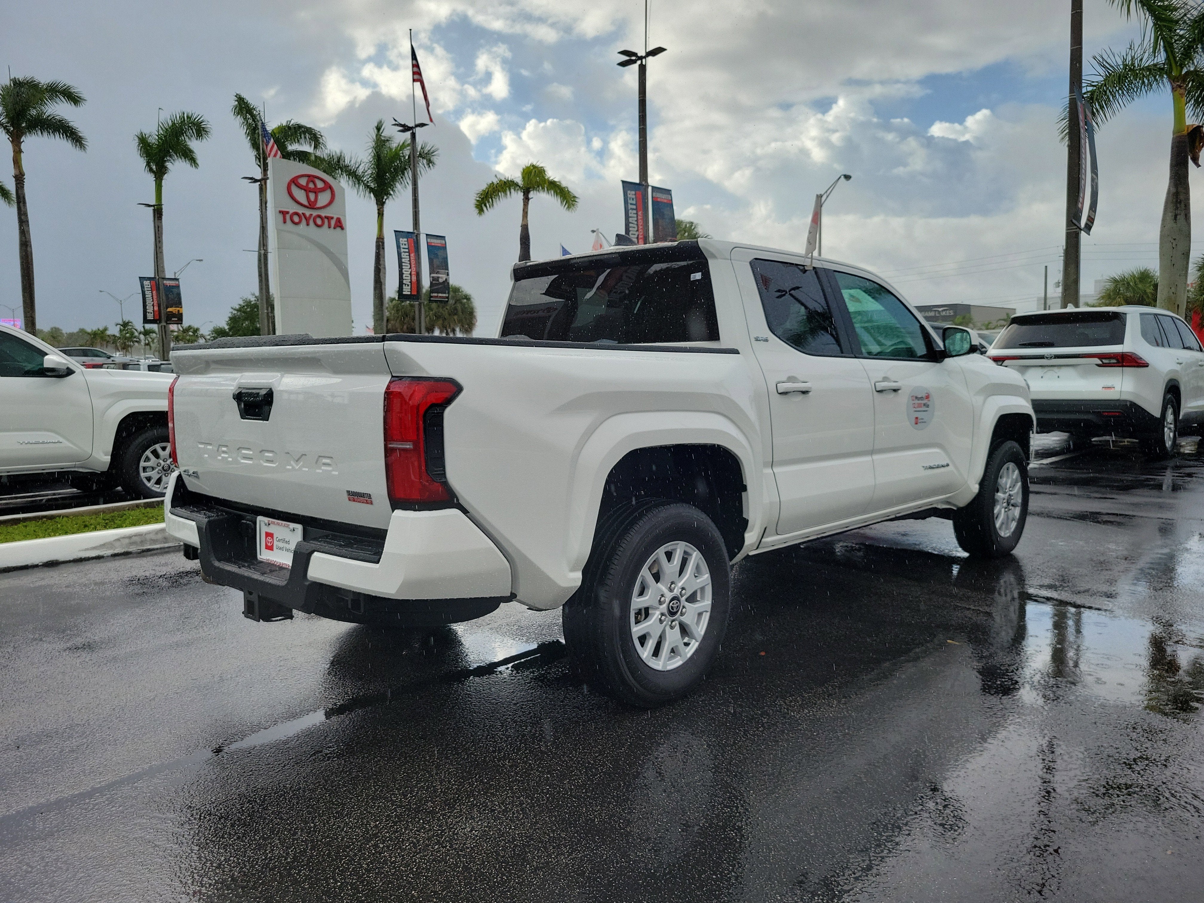 2025 Toyota Tacoma 4WD SR5