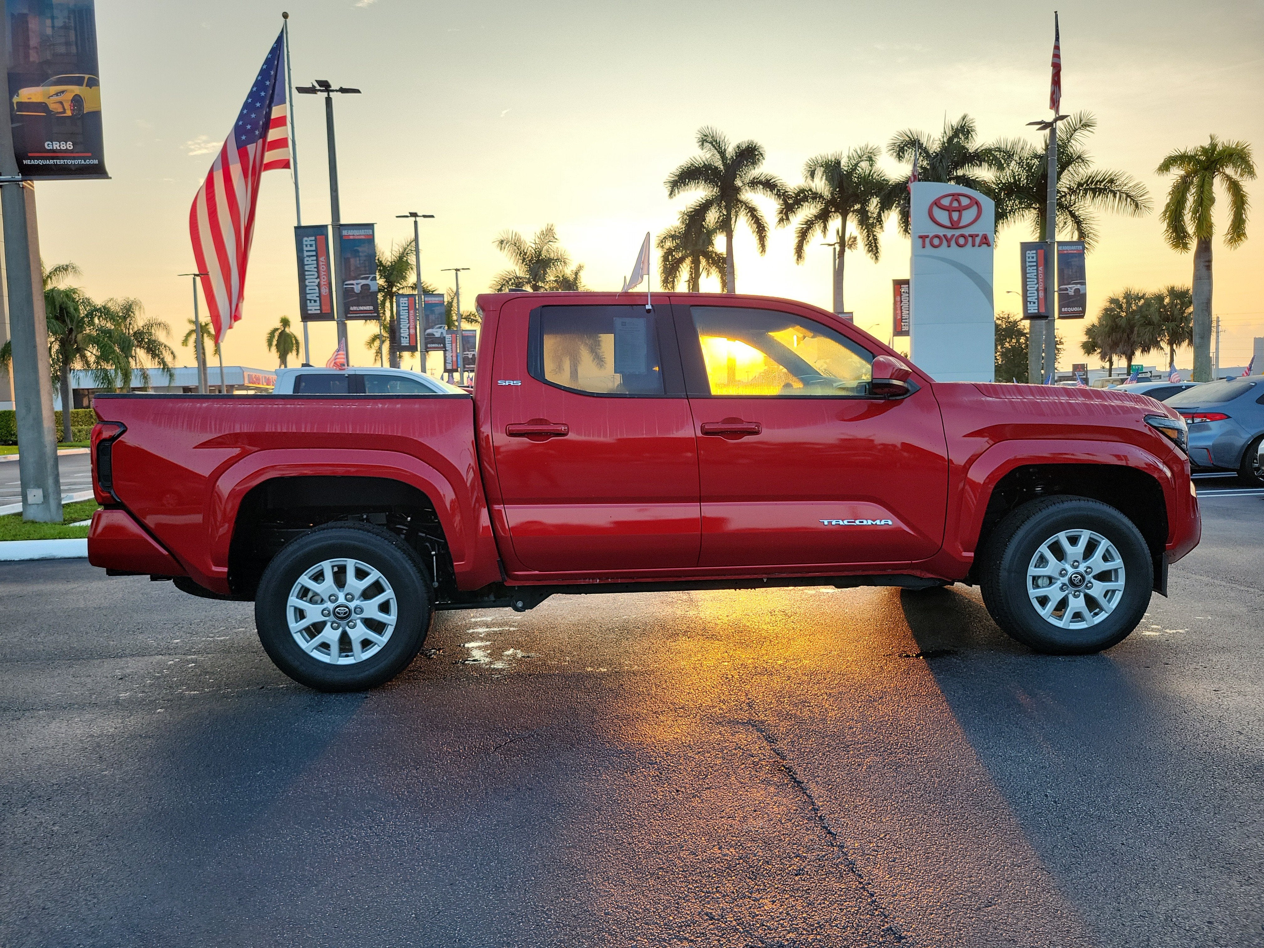 2025 Toyota Tacoma 4WD SR5