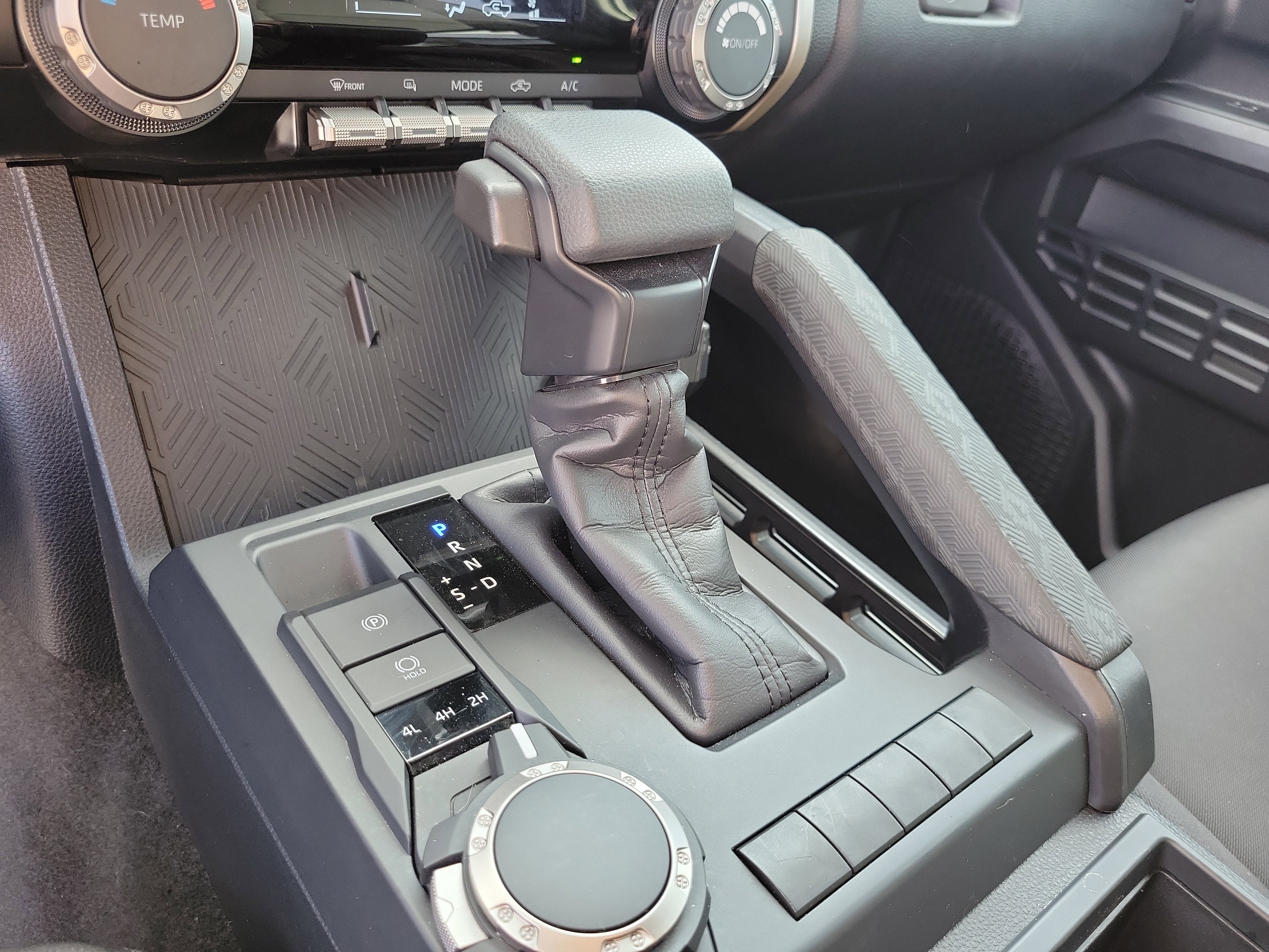 2024 Toyota Tacoma 4WD SR