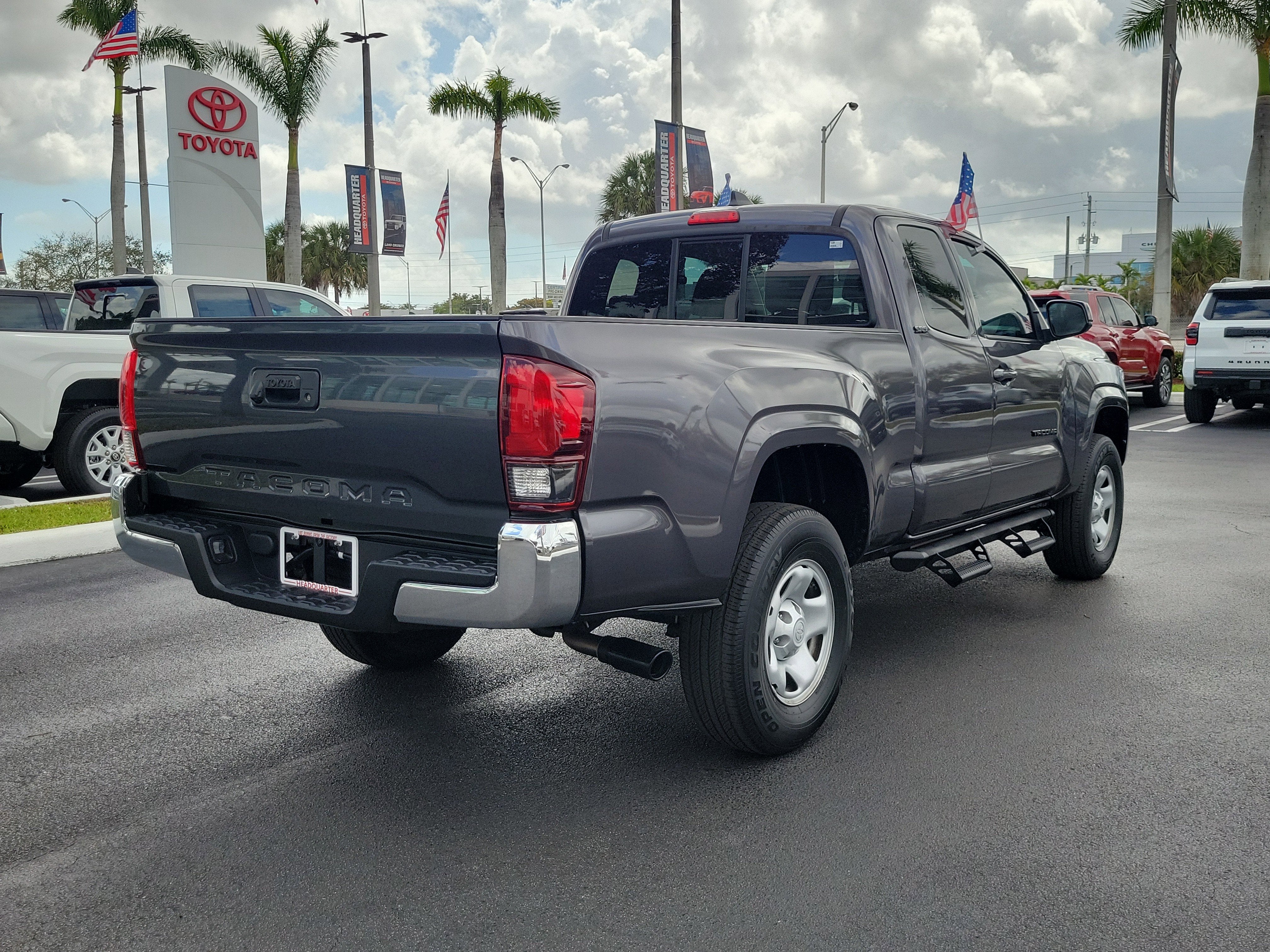 2022 Toyota Tacoma 2WD SR5