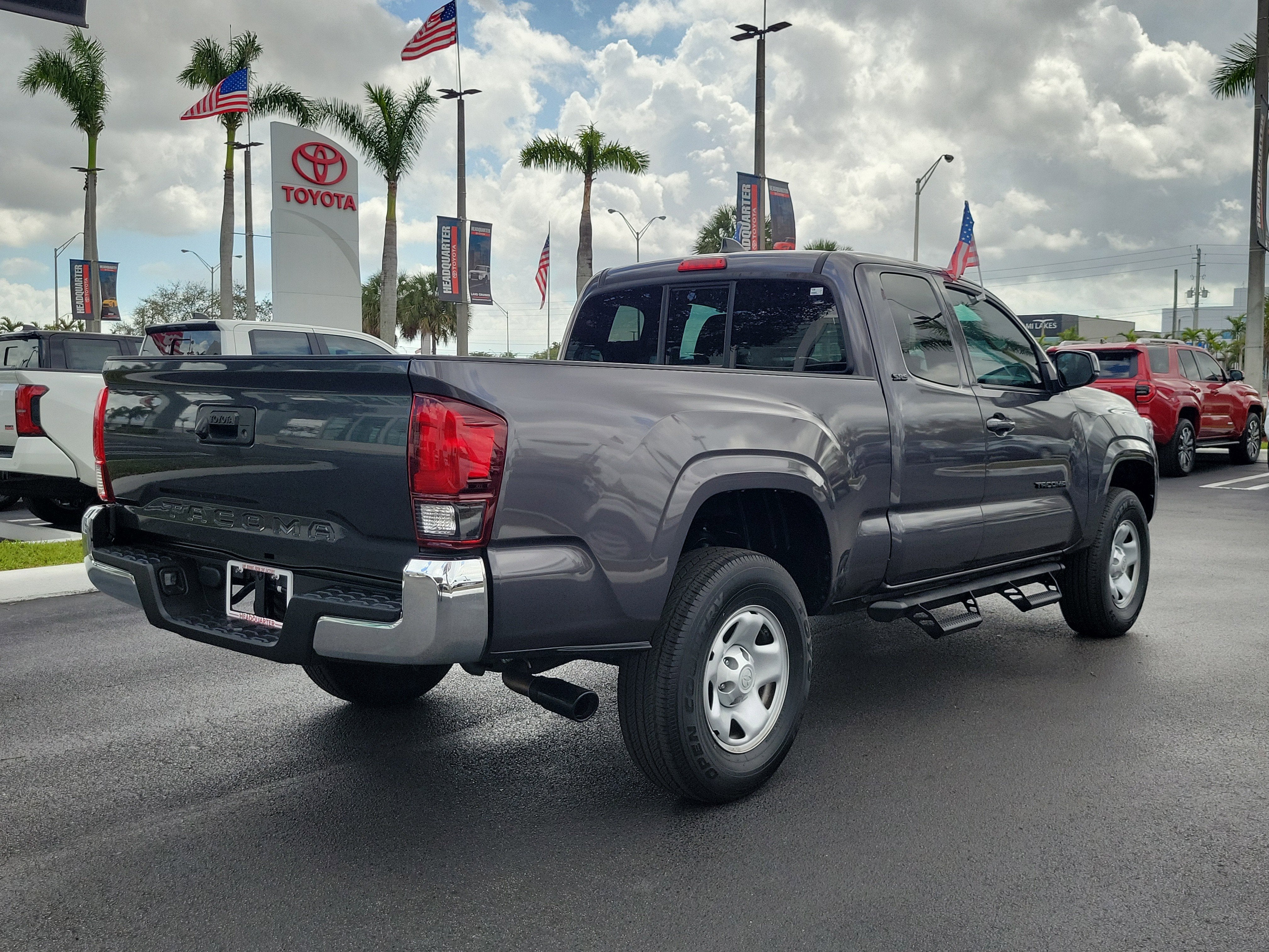 2022 Toyota Tacoma 2WD SR5