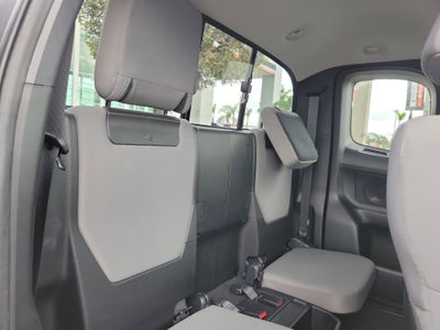 2022 Toyota Tacoma 2WD SR5