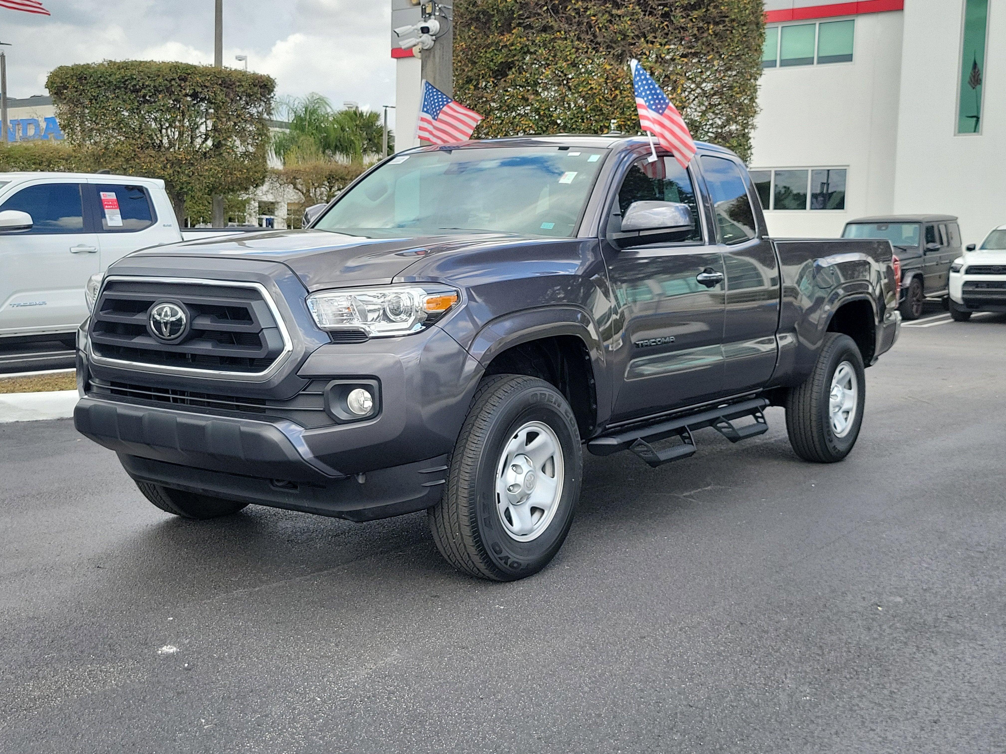 2022 Toyota Tacoma 2WD SR5