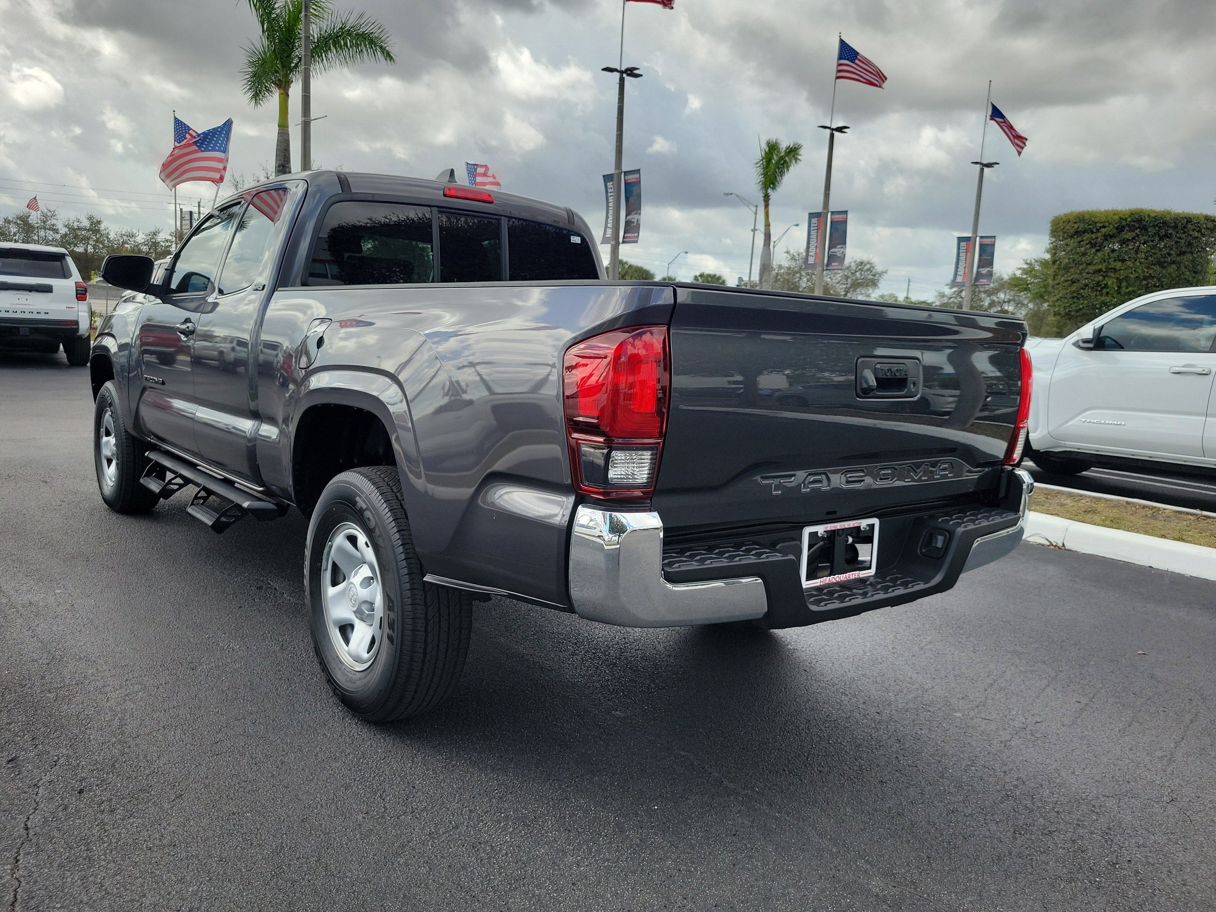 2022 Toyota Tacoma 2WD SR5