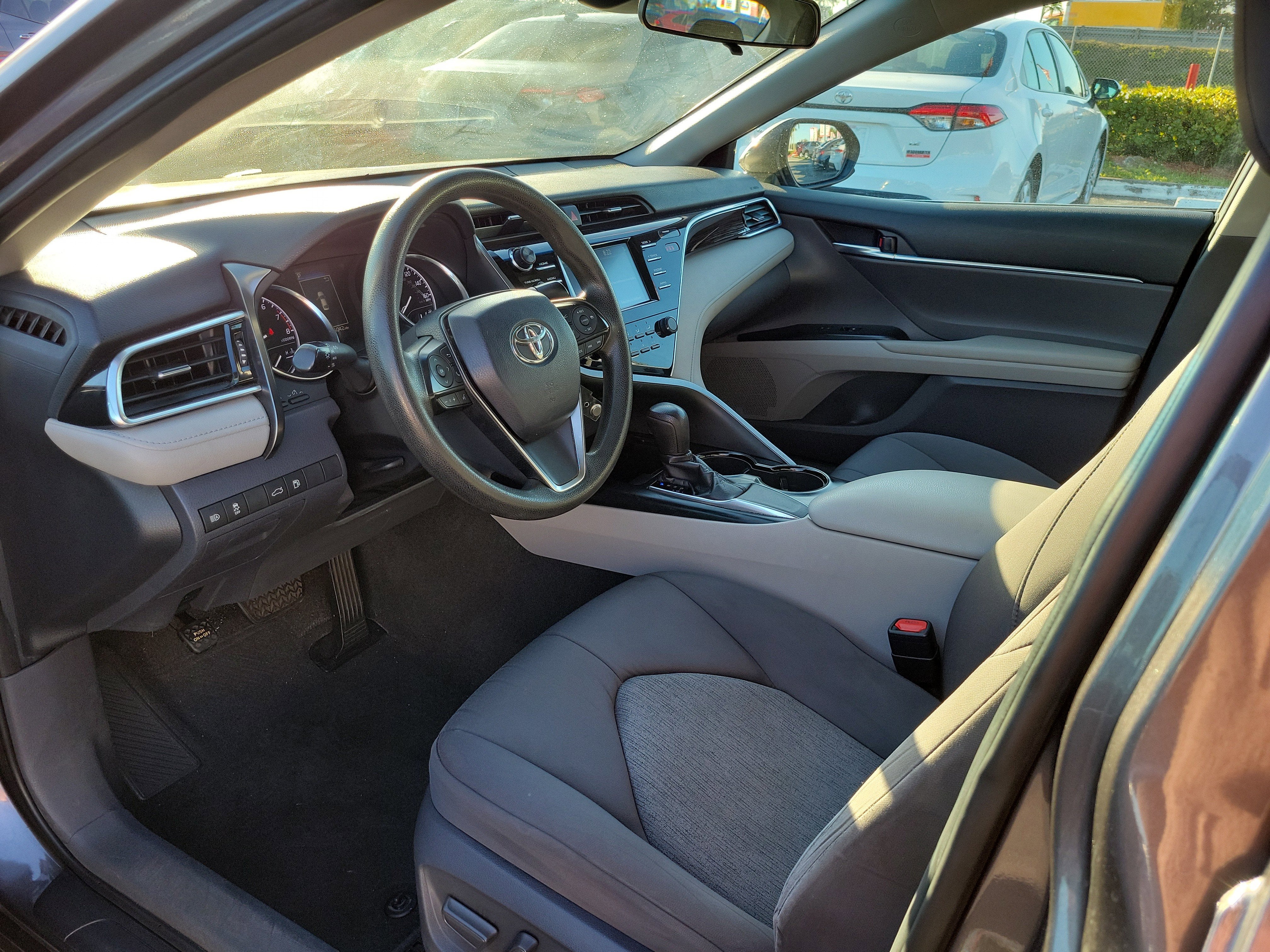 2018 Toyota Camry SE