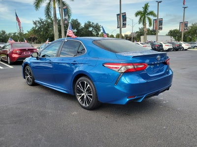 2018 Toyota Camry SE