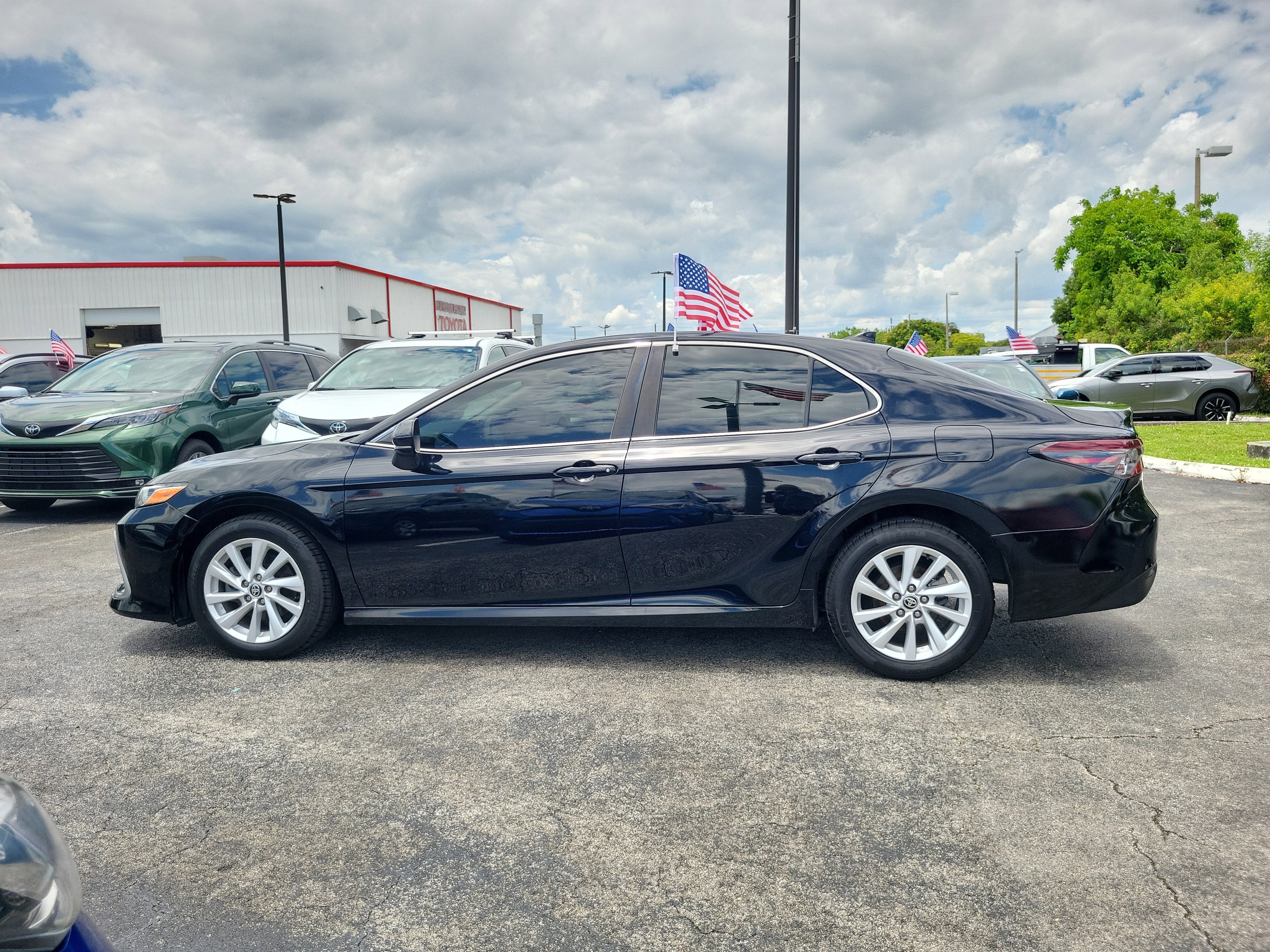 2022 Toyota Camry LE