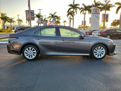 2022 Toyota Camry LE