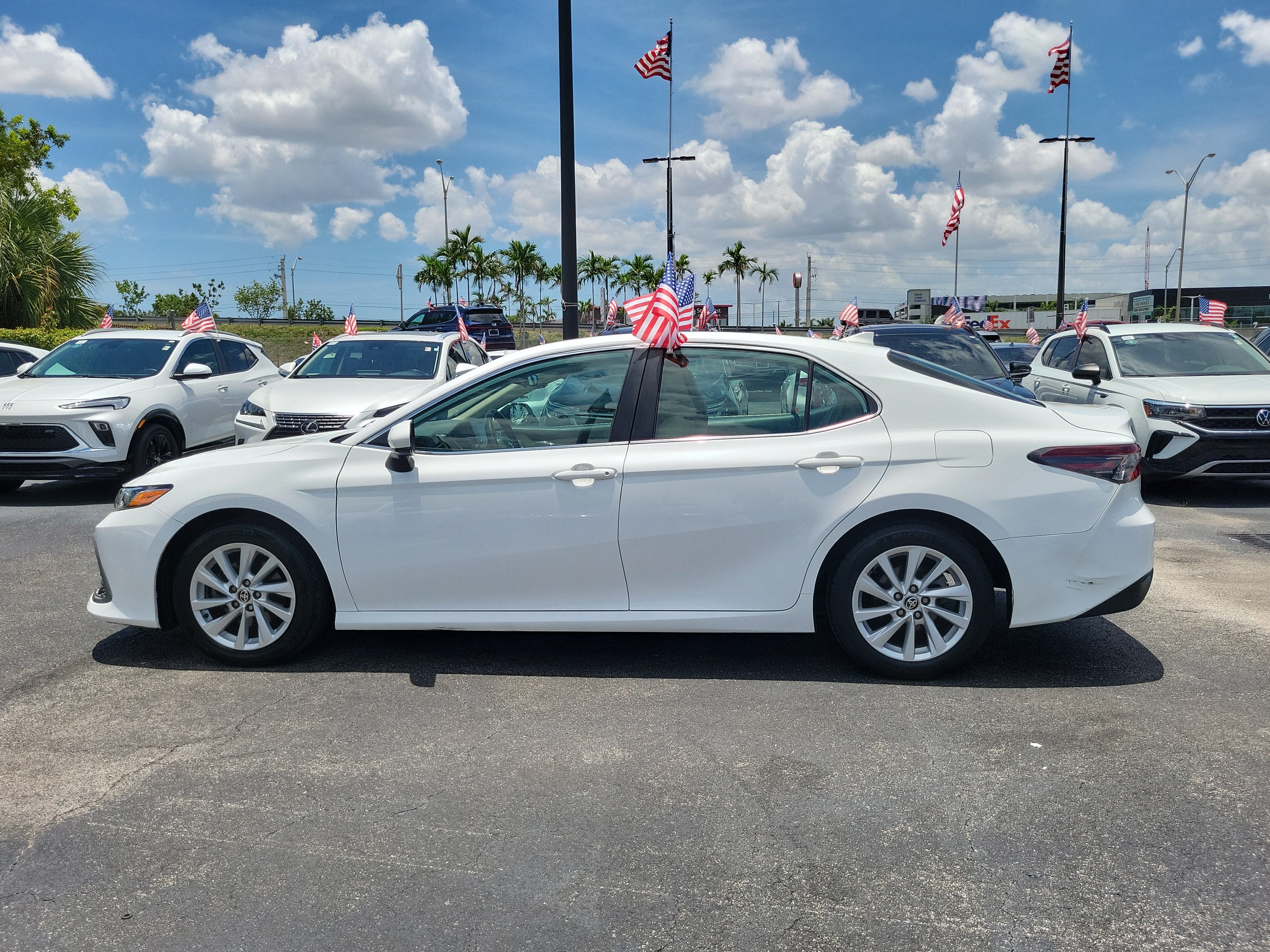 2022 Toyota Camry LE