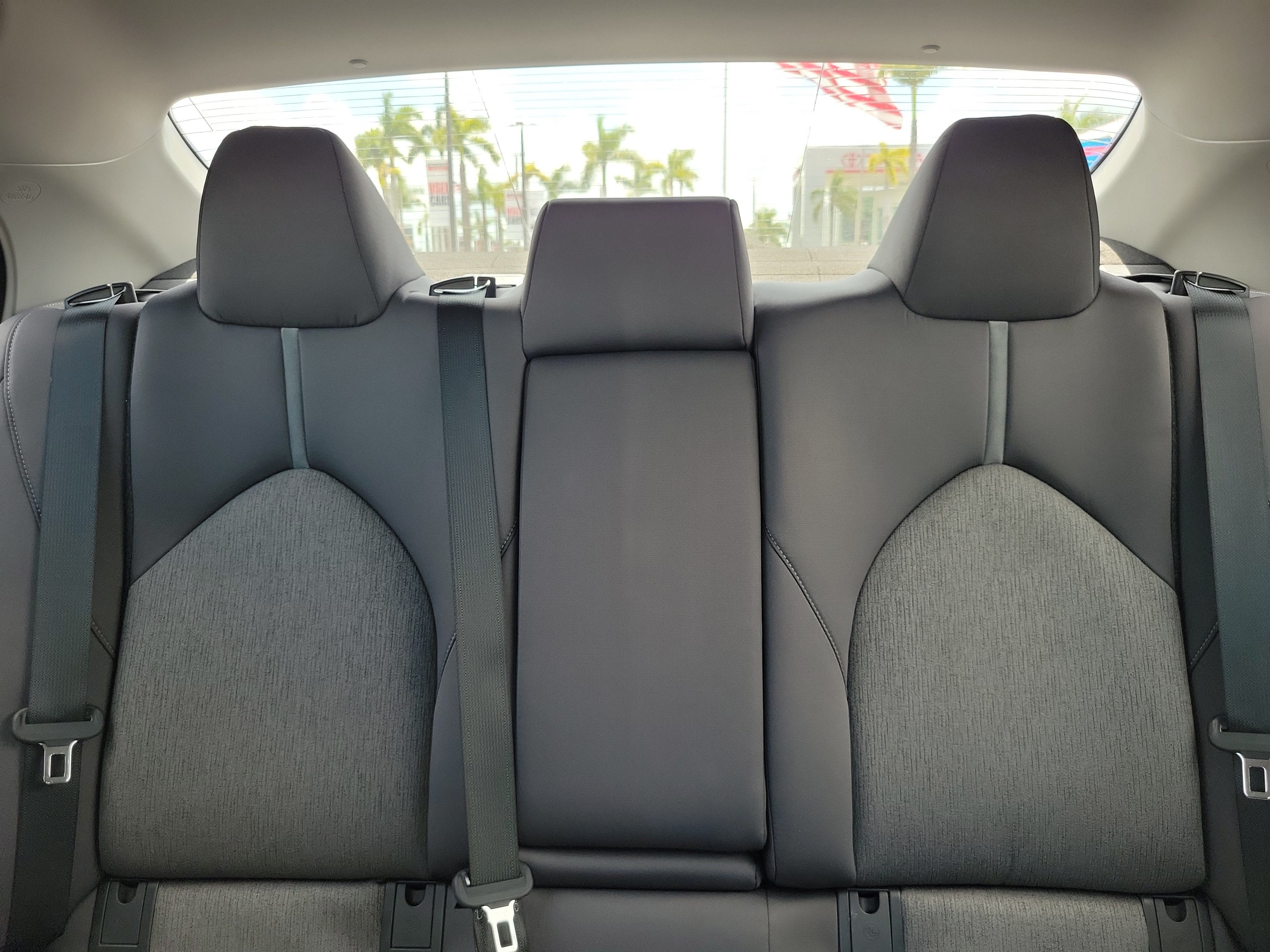 2021 Toyota Camry Hybrid LE