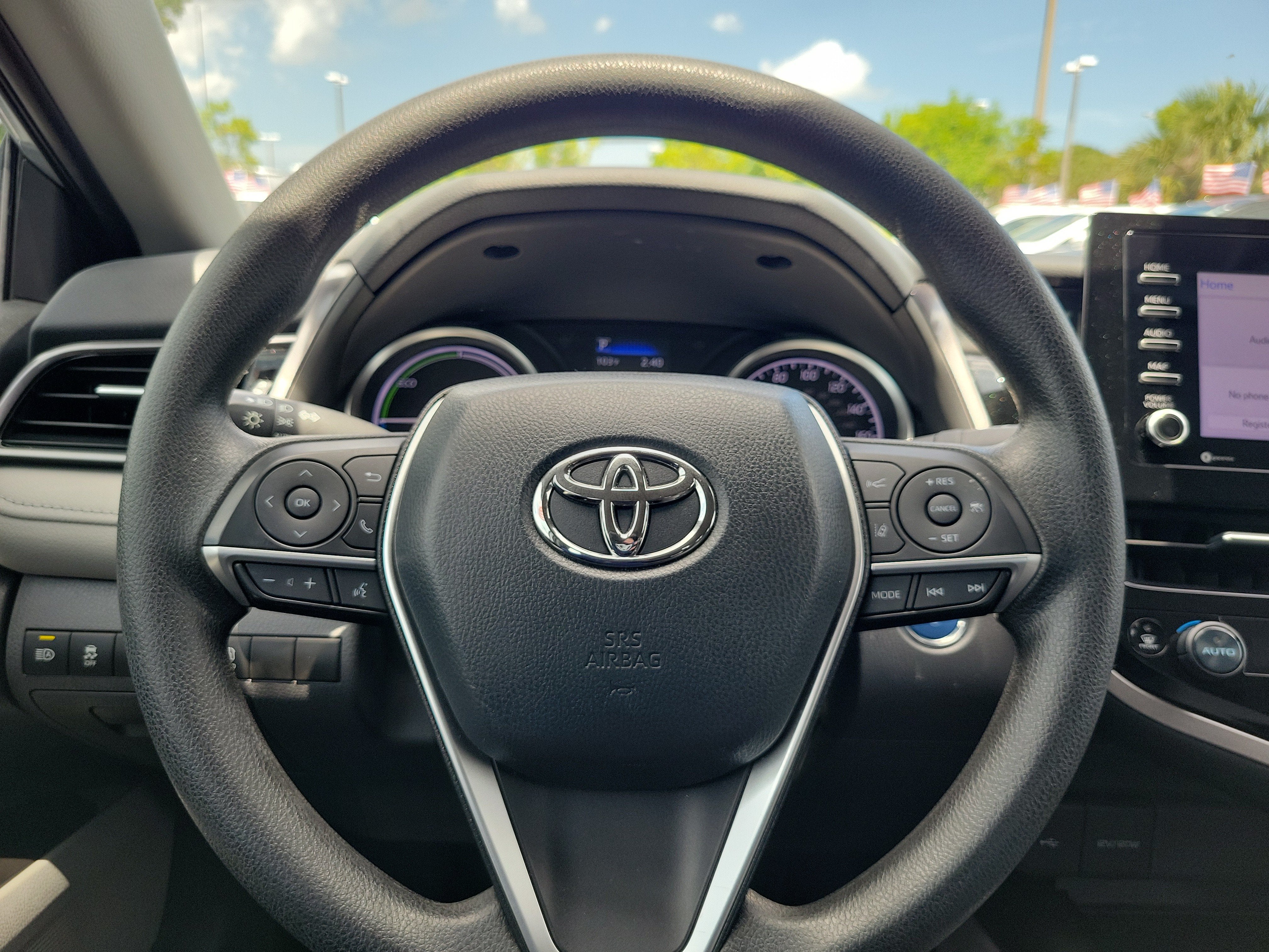 2021 Toyota Camry Hybrid LE