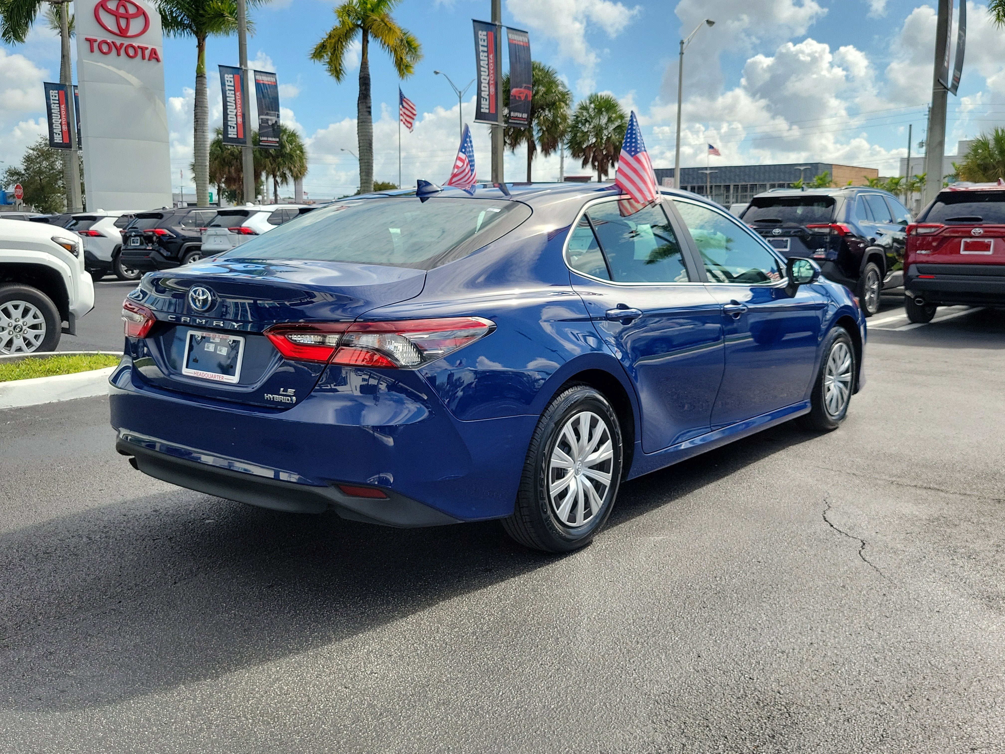 2023 Toyota Camry Hybrid LE