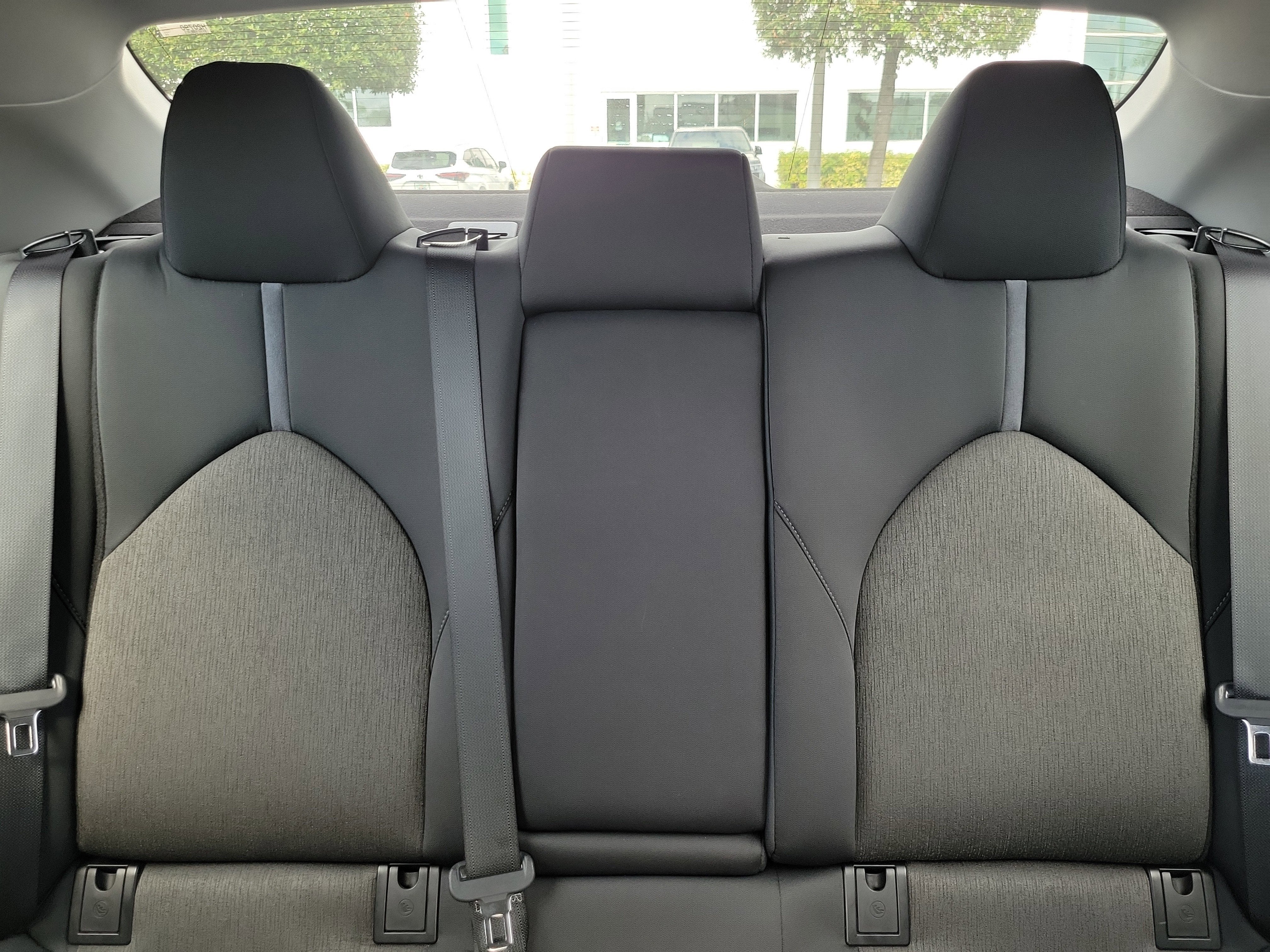 2023 Toyota Camry Hybrid LE