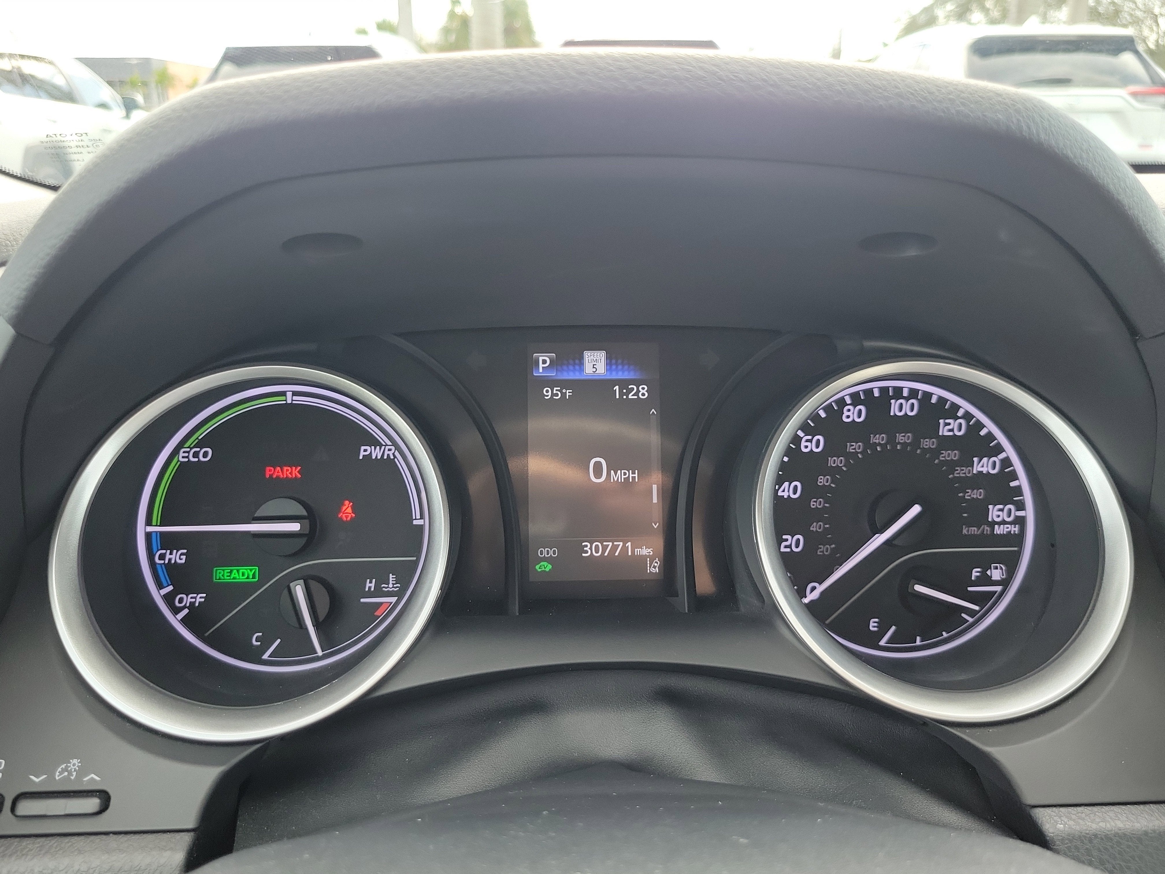 2023 Toyota Camry Hybrid LE