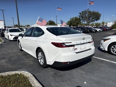 2025 Toyota Camry LE