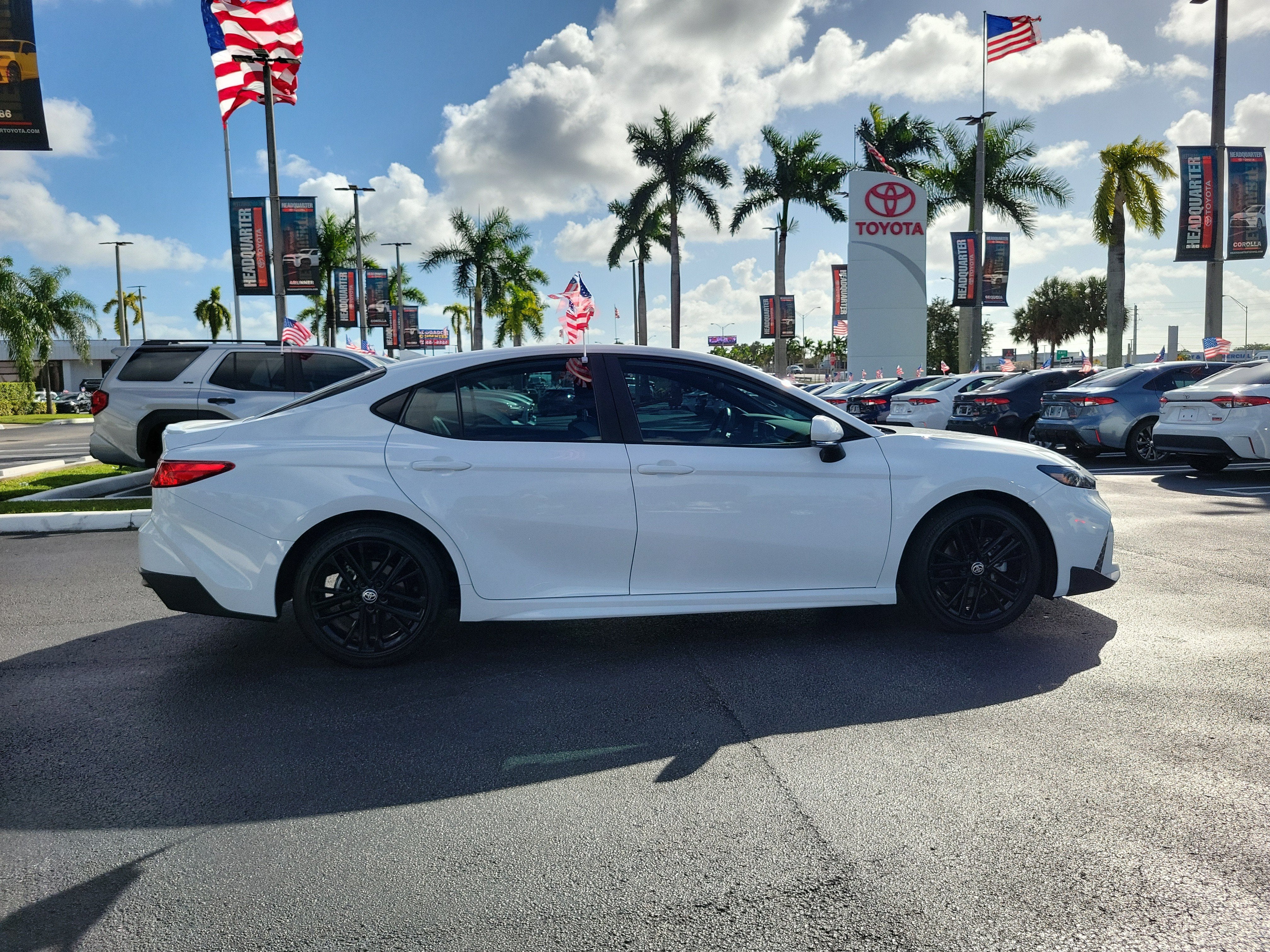 2025 Toyota Camry SE