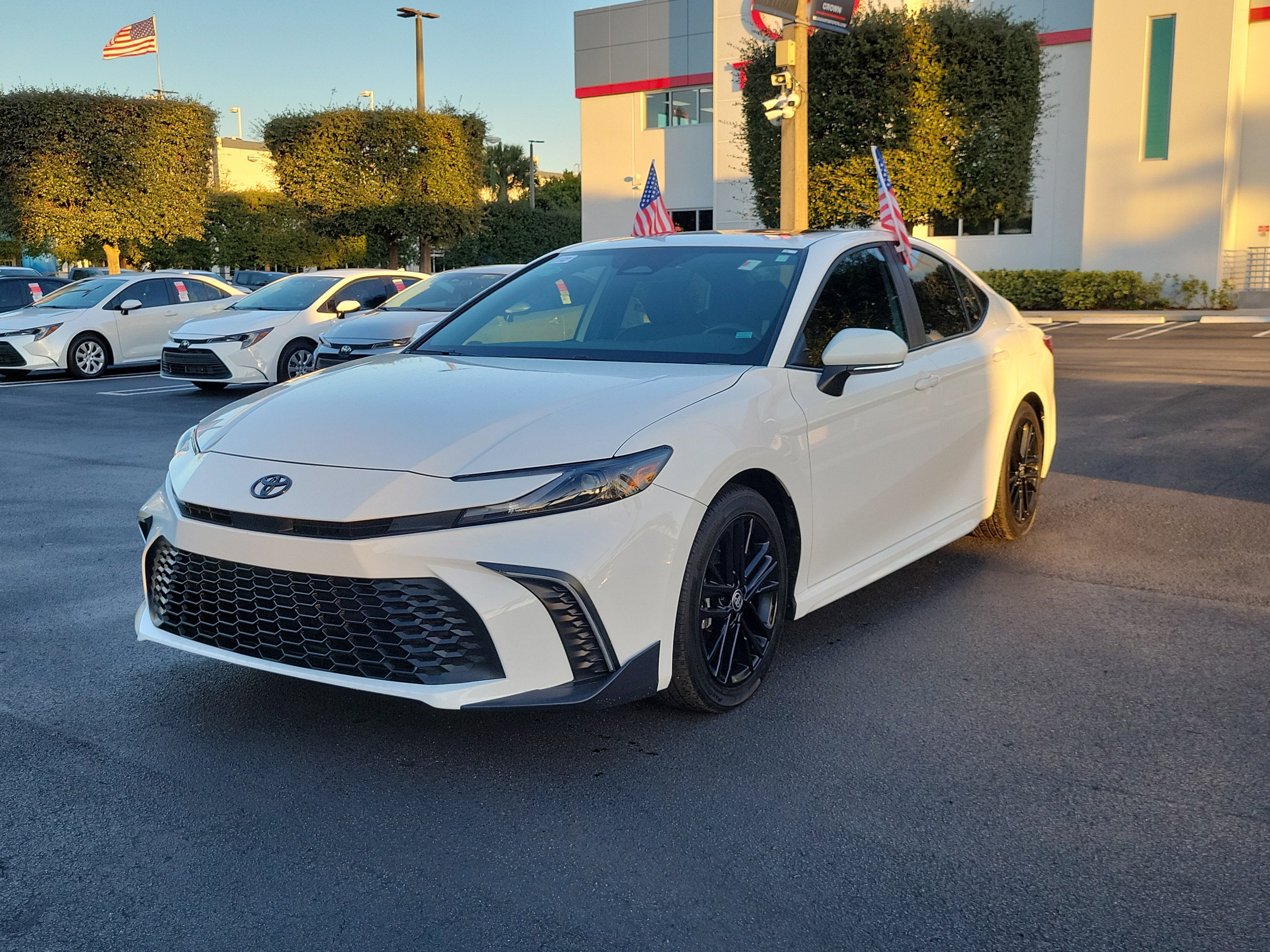 2025 Toyota Camry SE