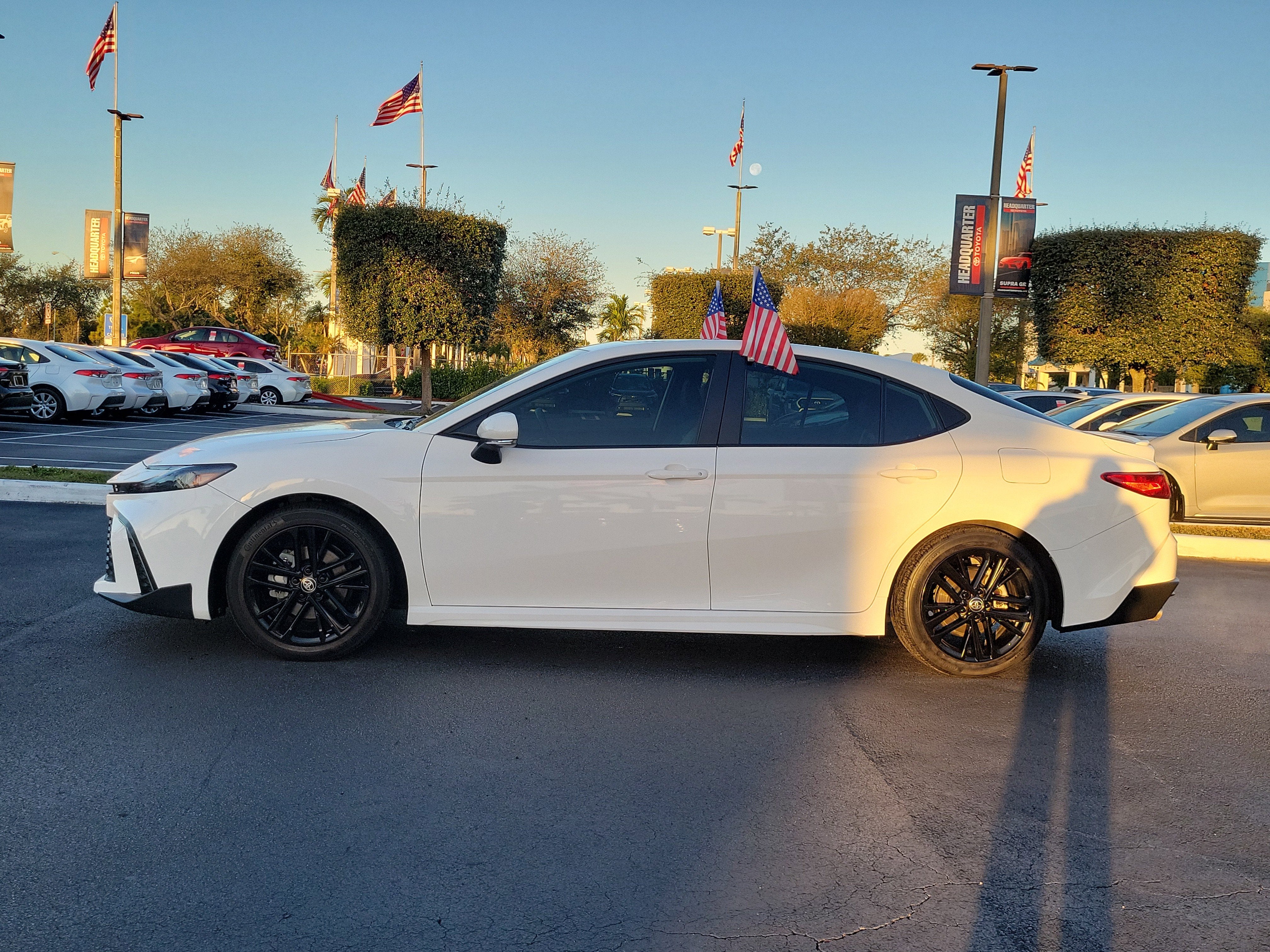 2025 Toyota Camry SE