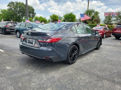 2025 Toyota Camry SE