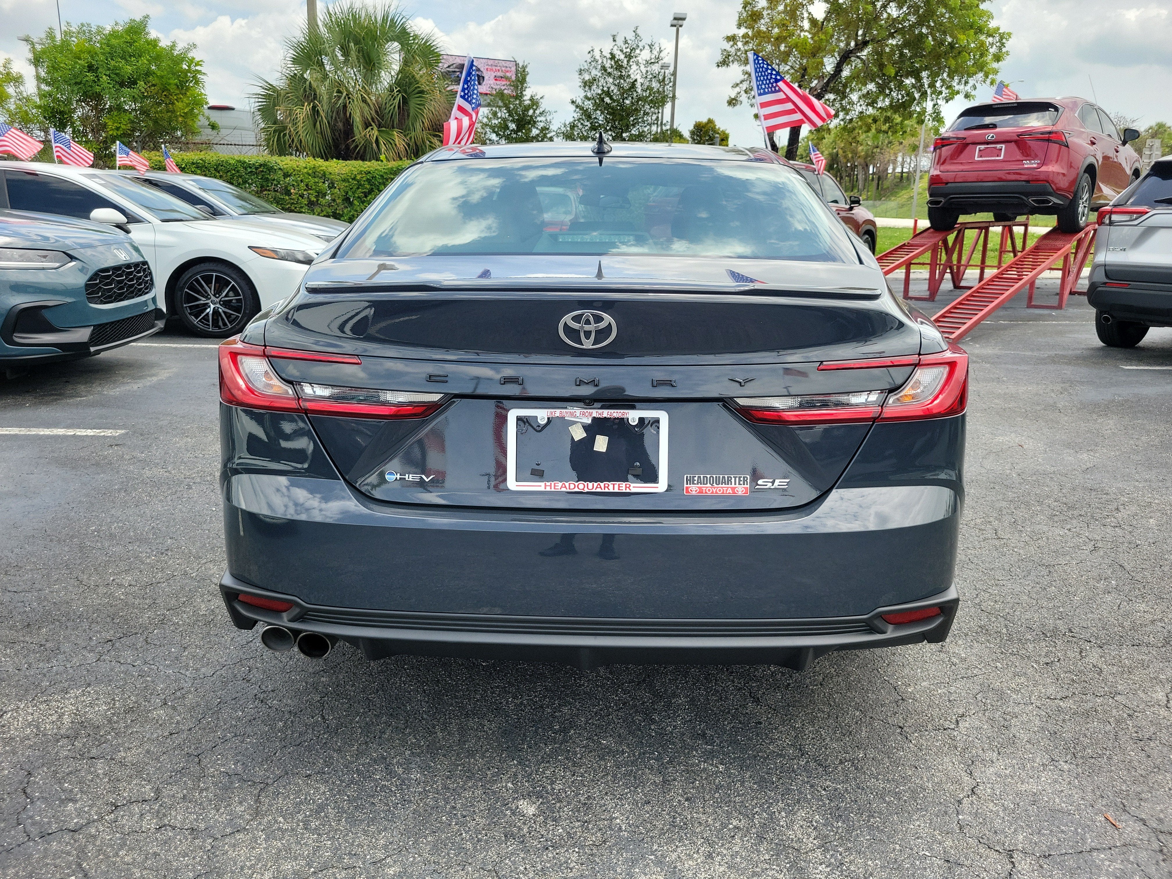 2025 Toyota Camry SE