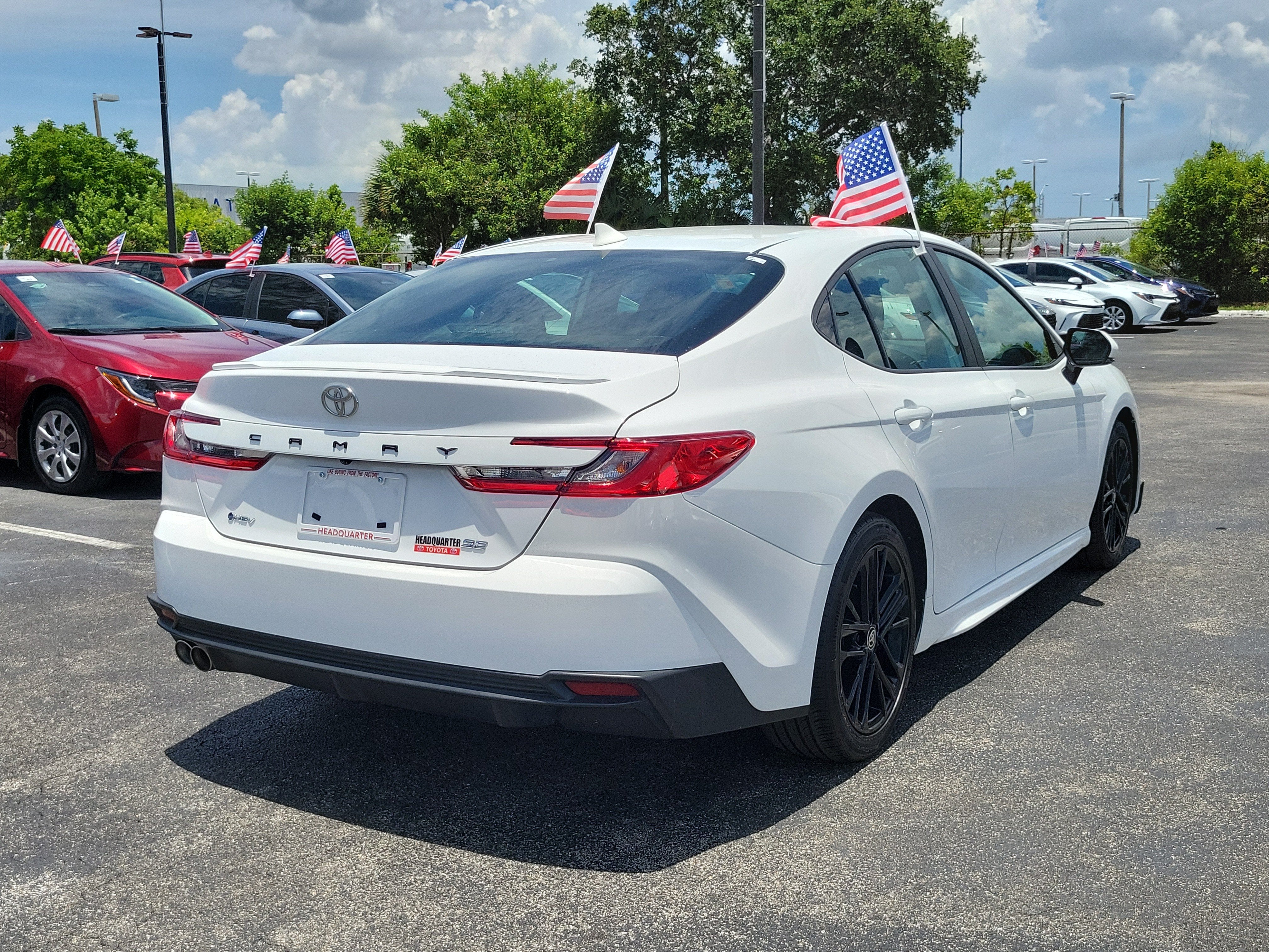 2025 Toyota Camry SE
