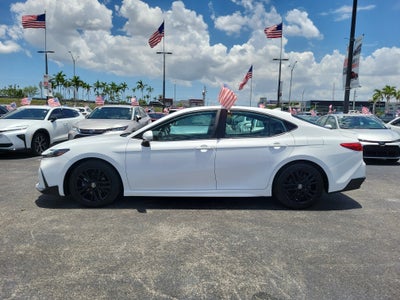 2025 Toyota Camry SE