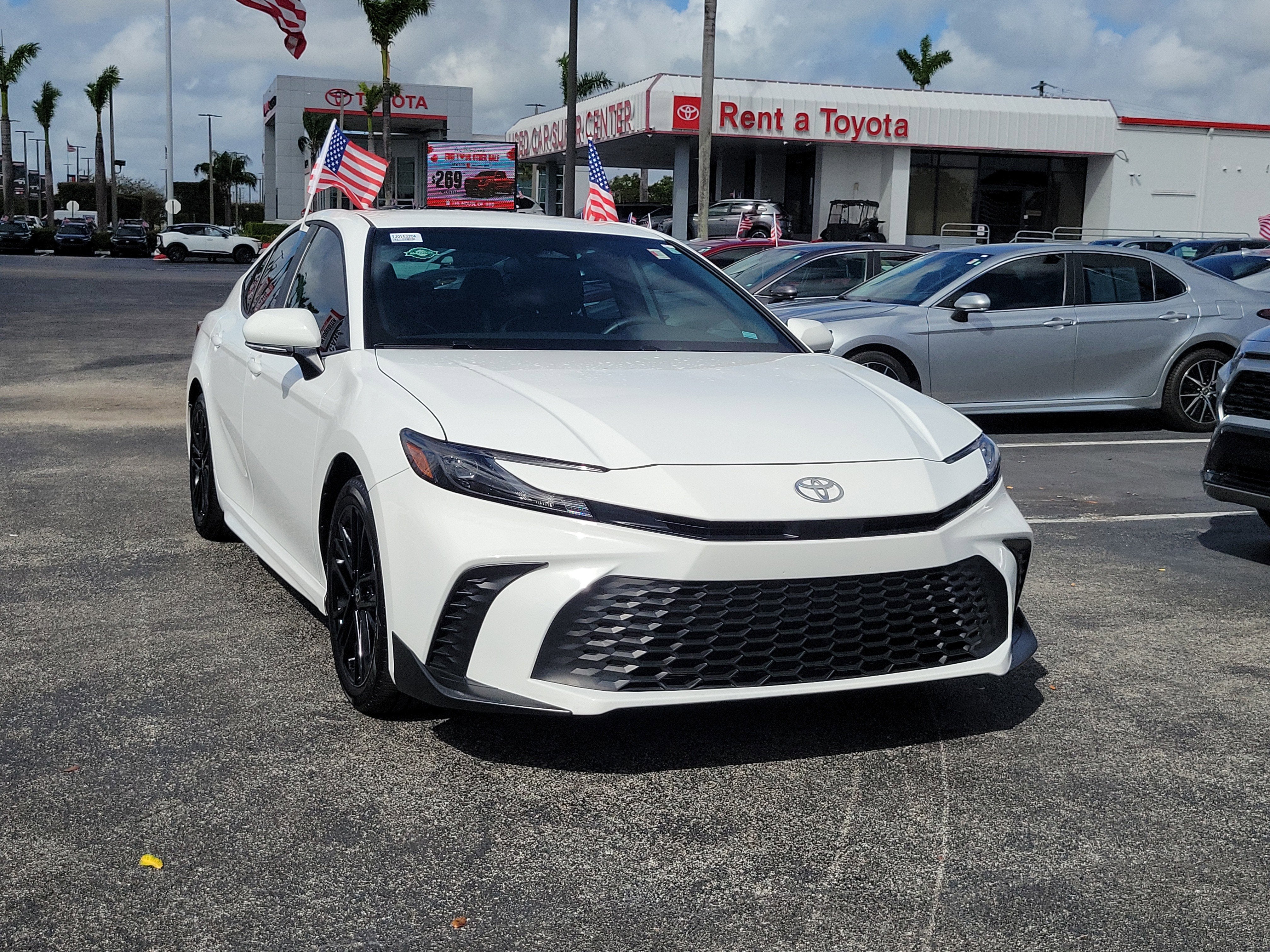 2025 Toyota Camry LE