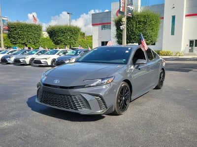 2025 Toyota Camry SE