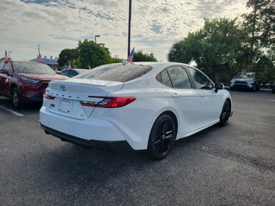 2025 Toyota Camry SE