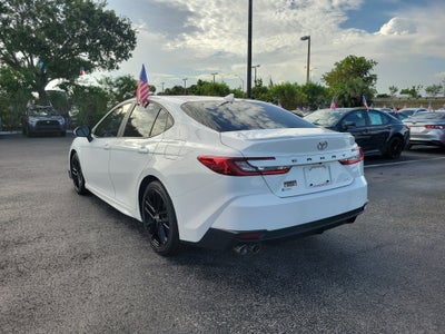2025 Toyota Camry SE