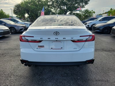 2025 Toyota Camry SE