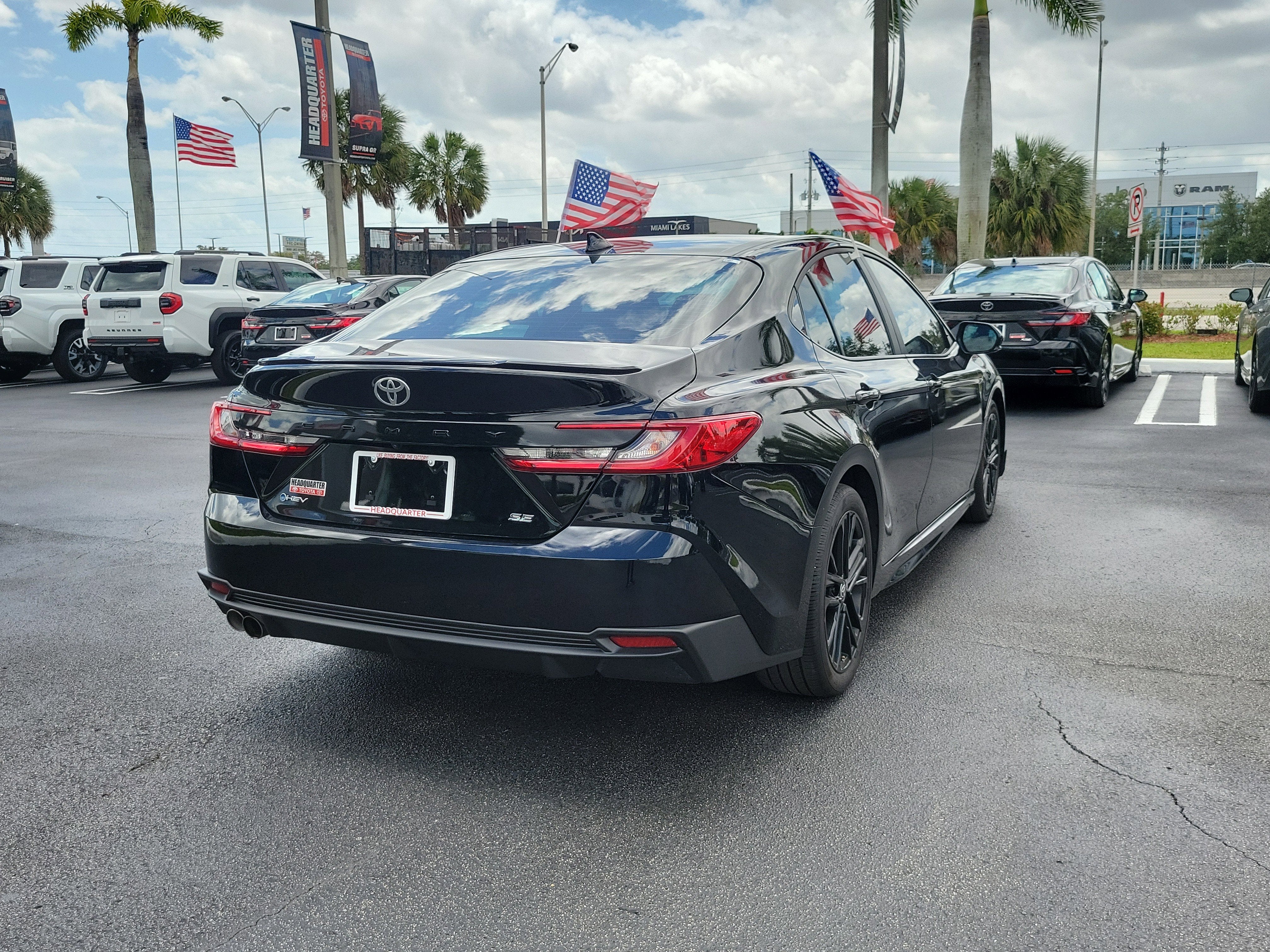 2025 Toyota Camry SE