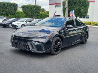 2025 Toyota Camry SE