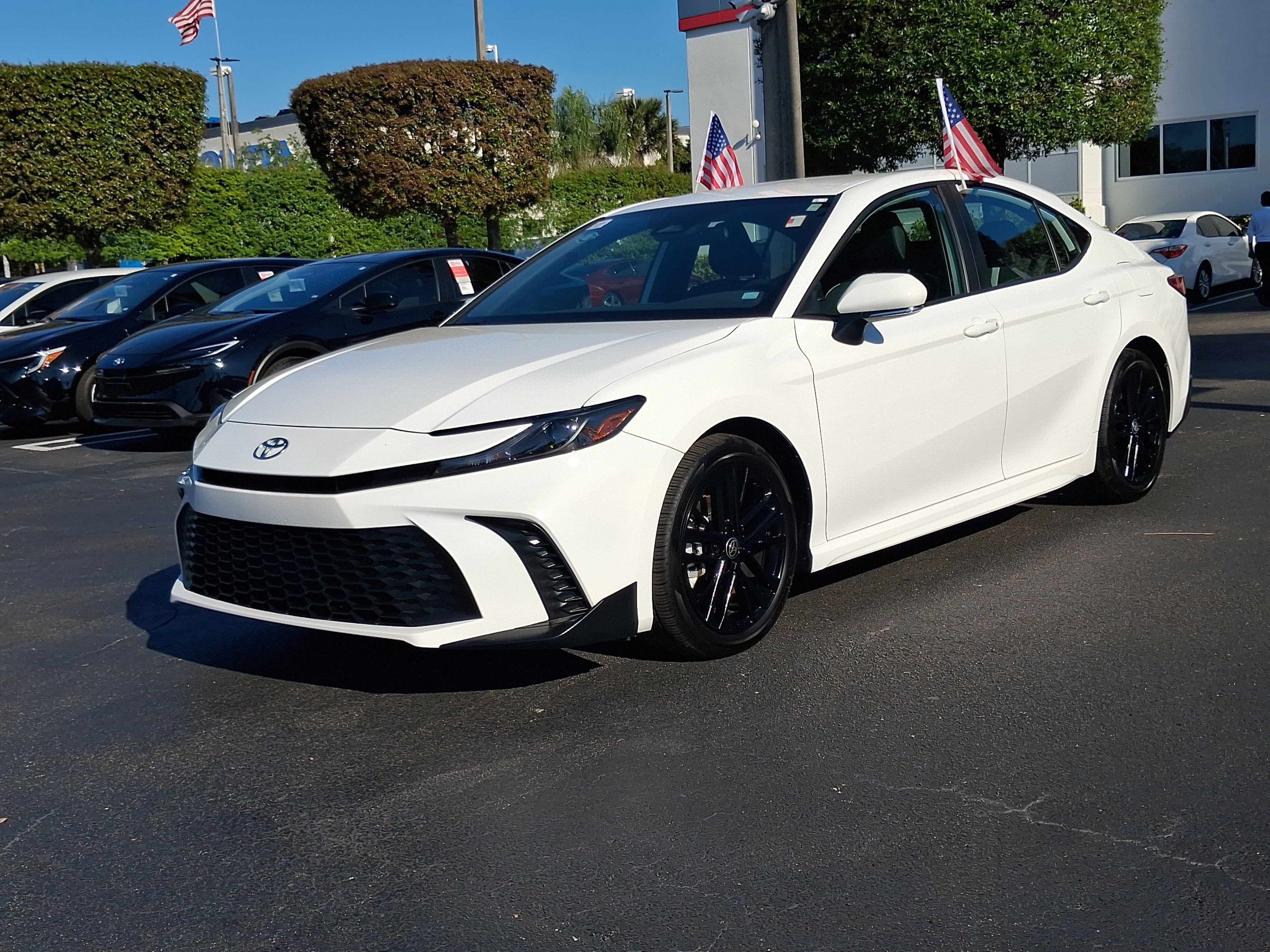 2025 Toyota Camry SE