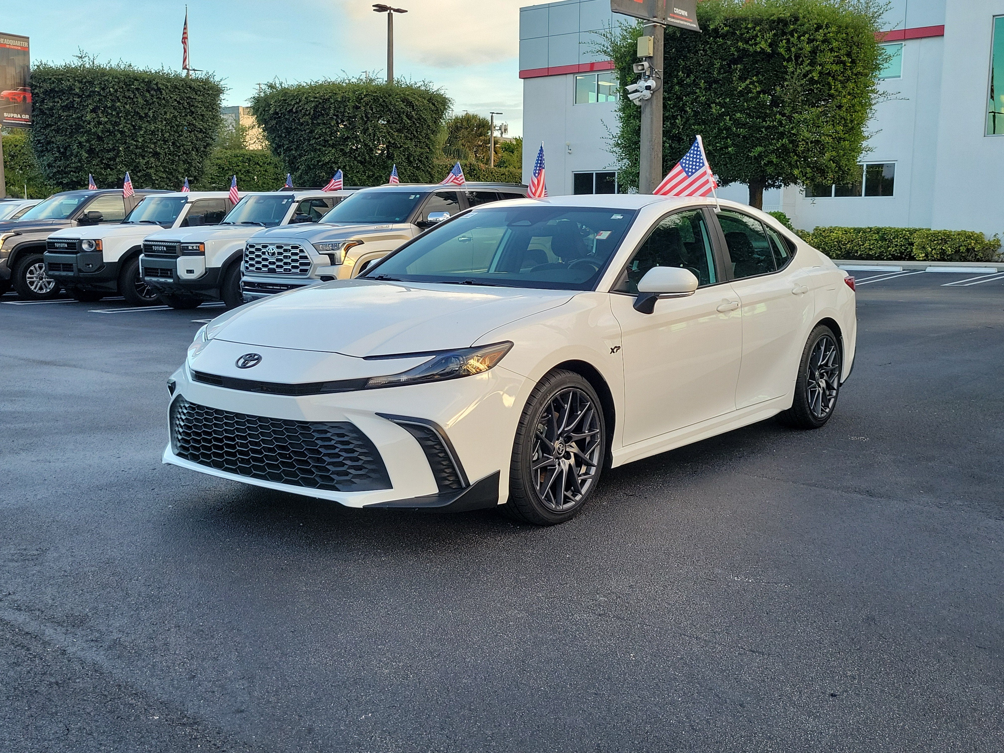 2025 Toyota Camry SE