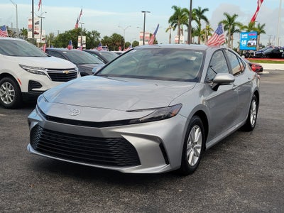 2025 Toyota Camry LE