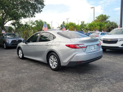 2025 Toyota Camry LE