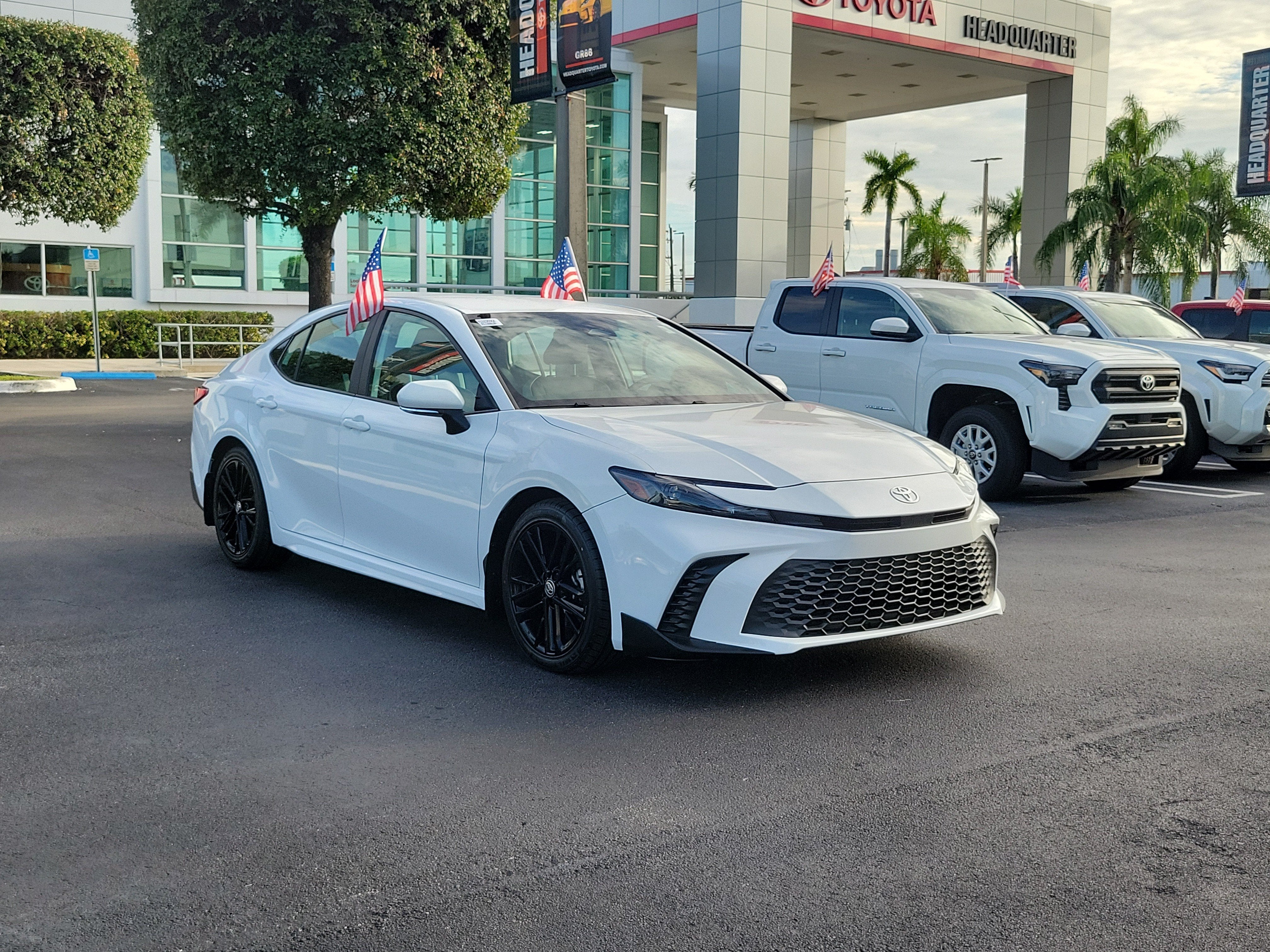 2025 Toyota Camry SE