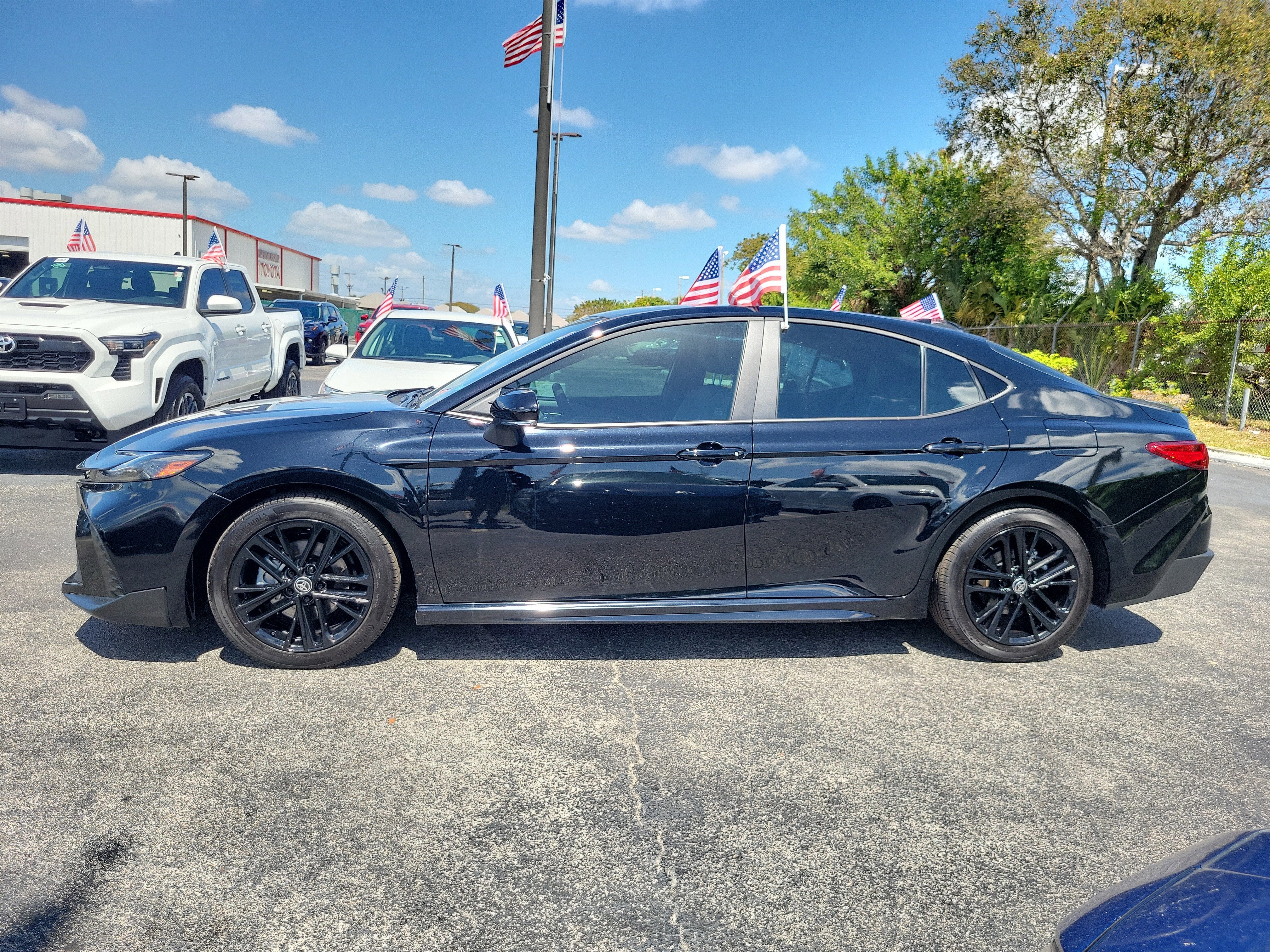 2025 Toyota Camry SE