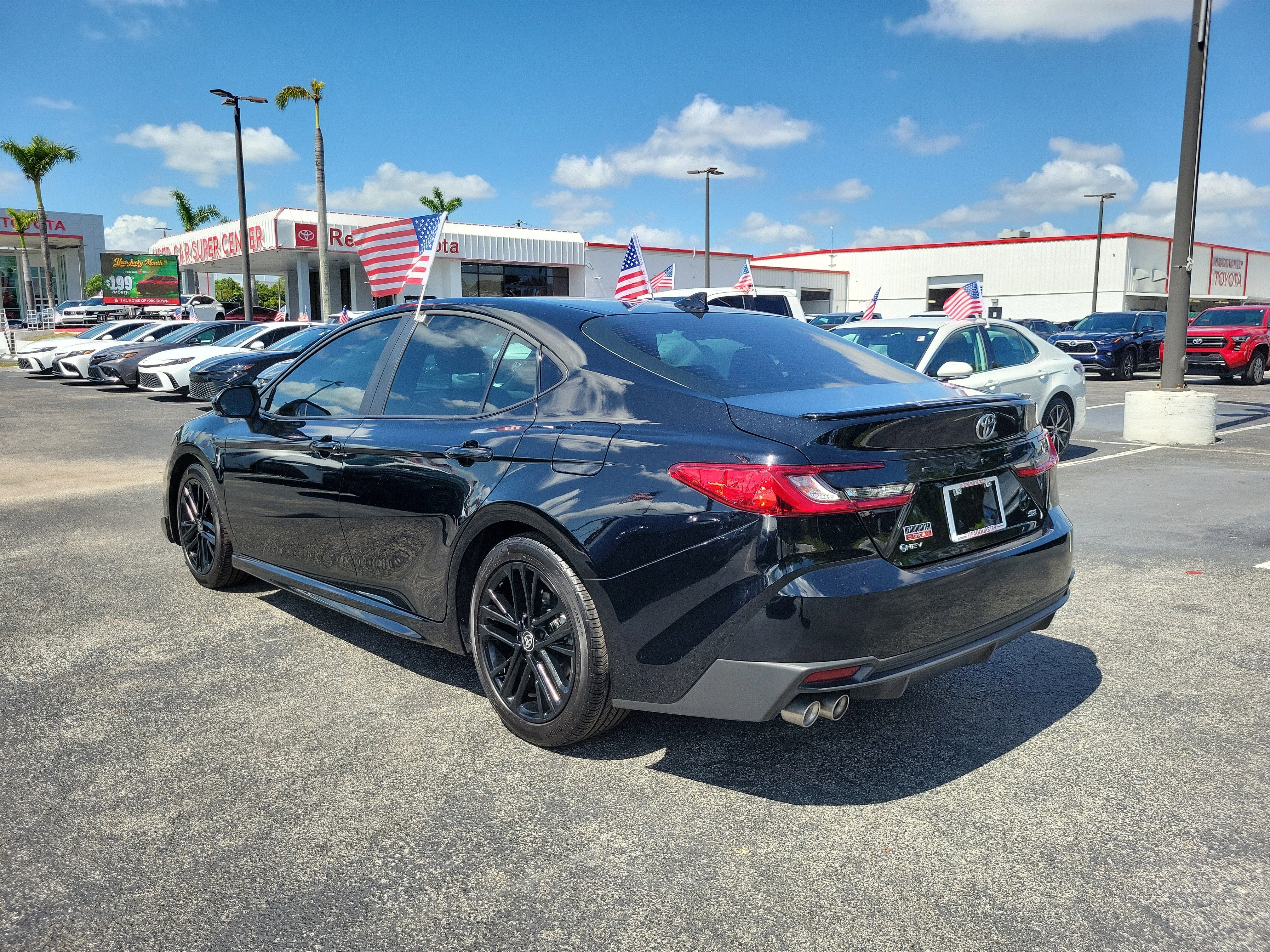 2025 Toyota Camry SE