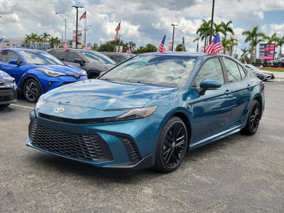 2025 Toyota Camry SE