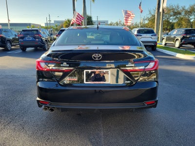 2025 Toyota Camry SE