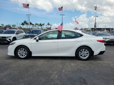 2025 Toyota Camry LE