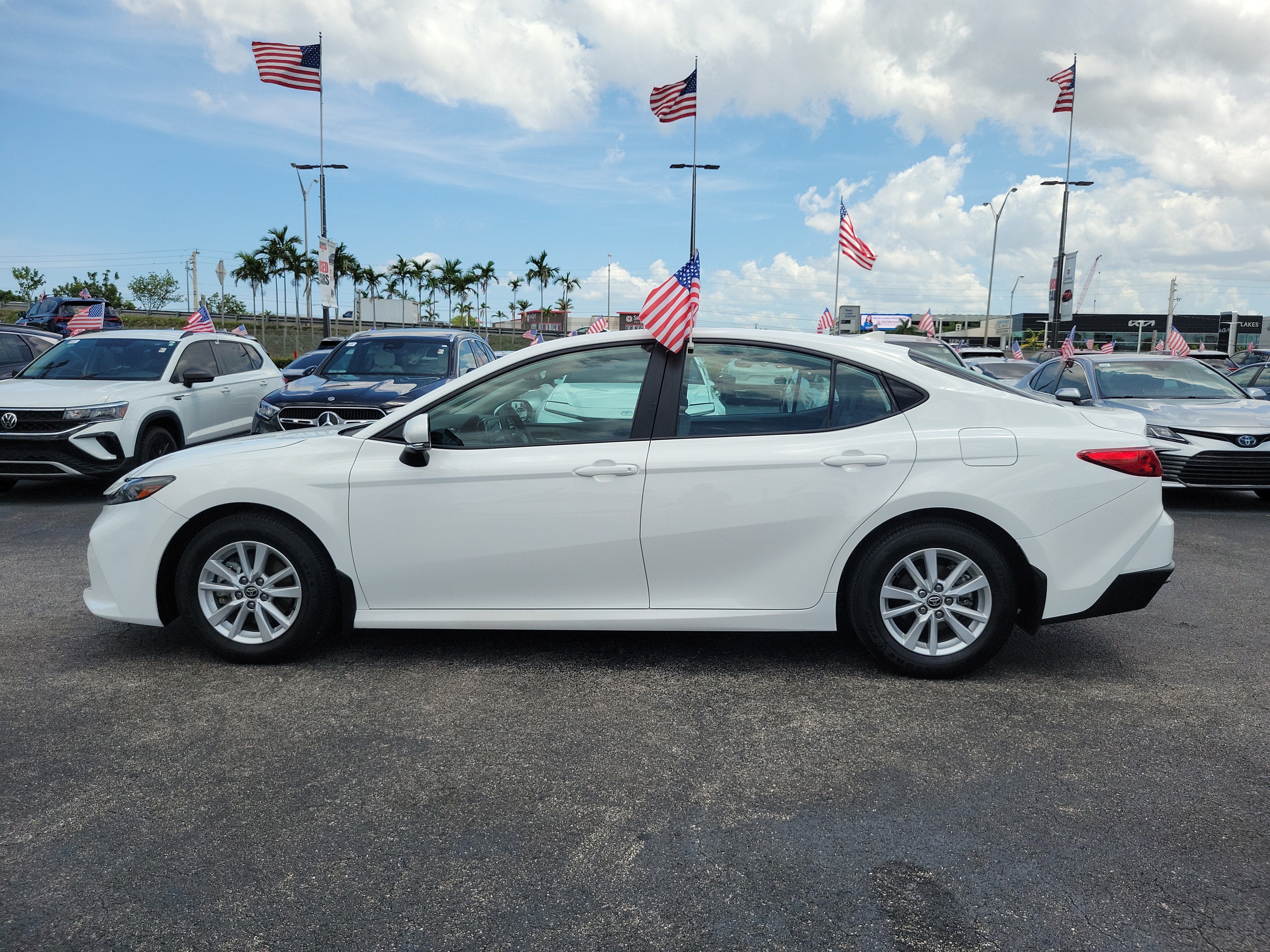 2025 Toyota Camry LE