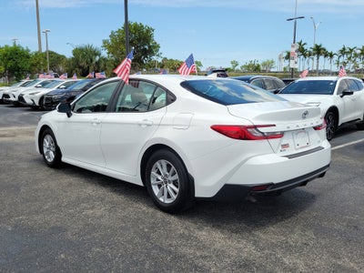 2025 Toyota Camry LE