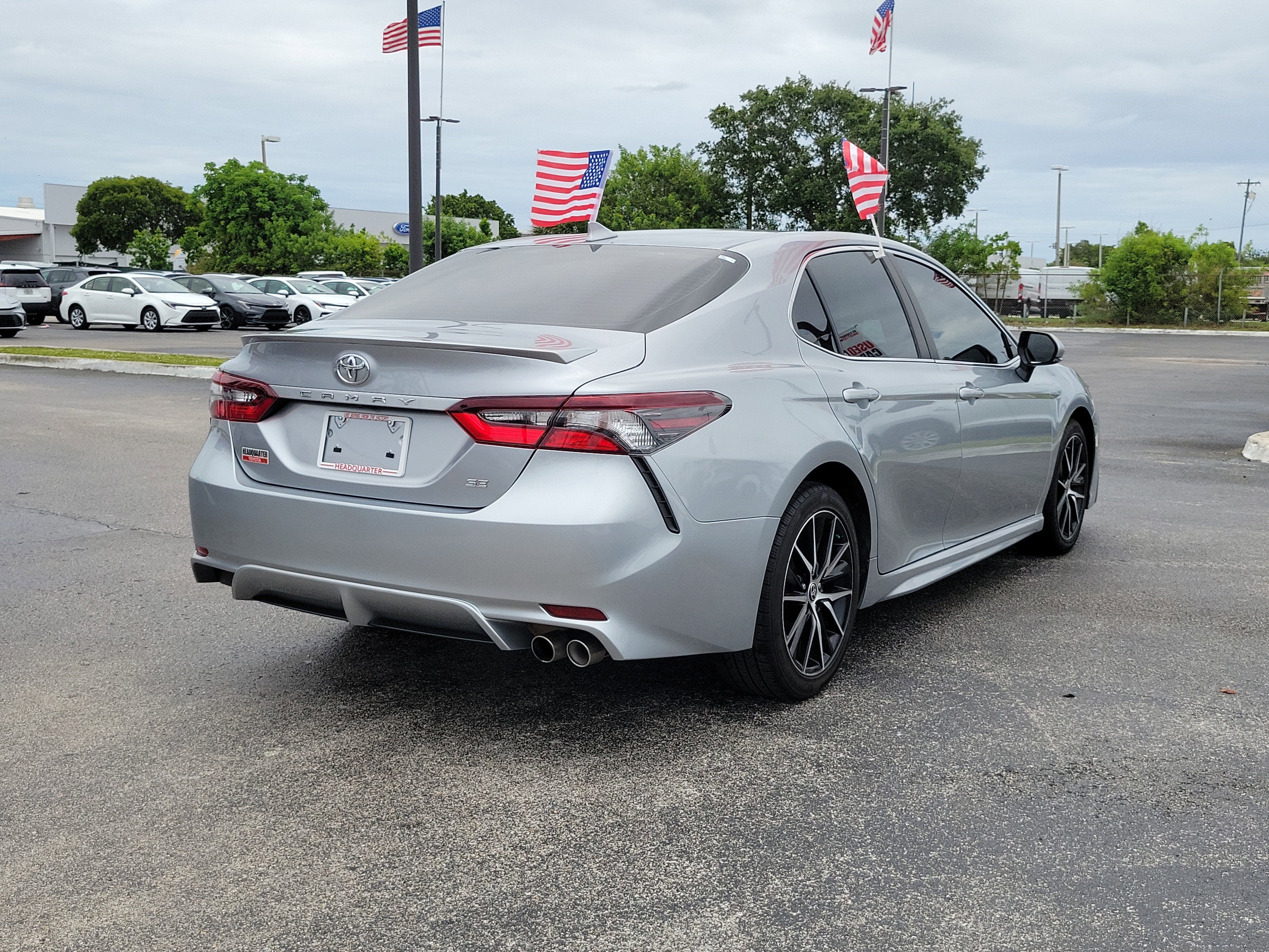 2022 Toyota Camry SE
