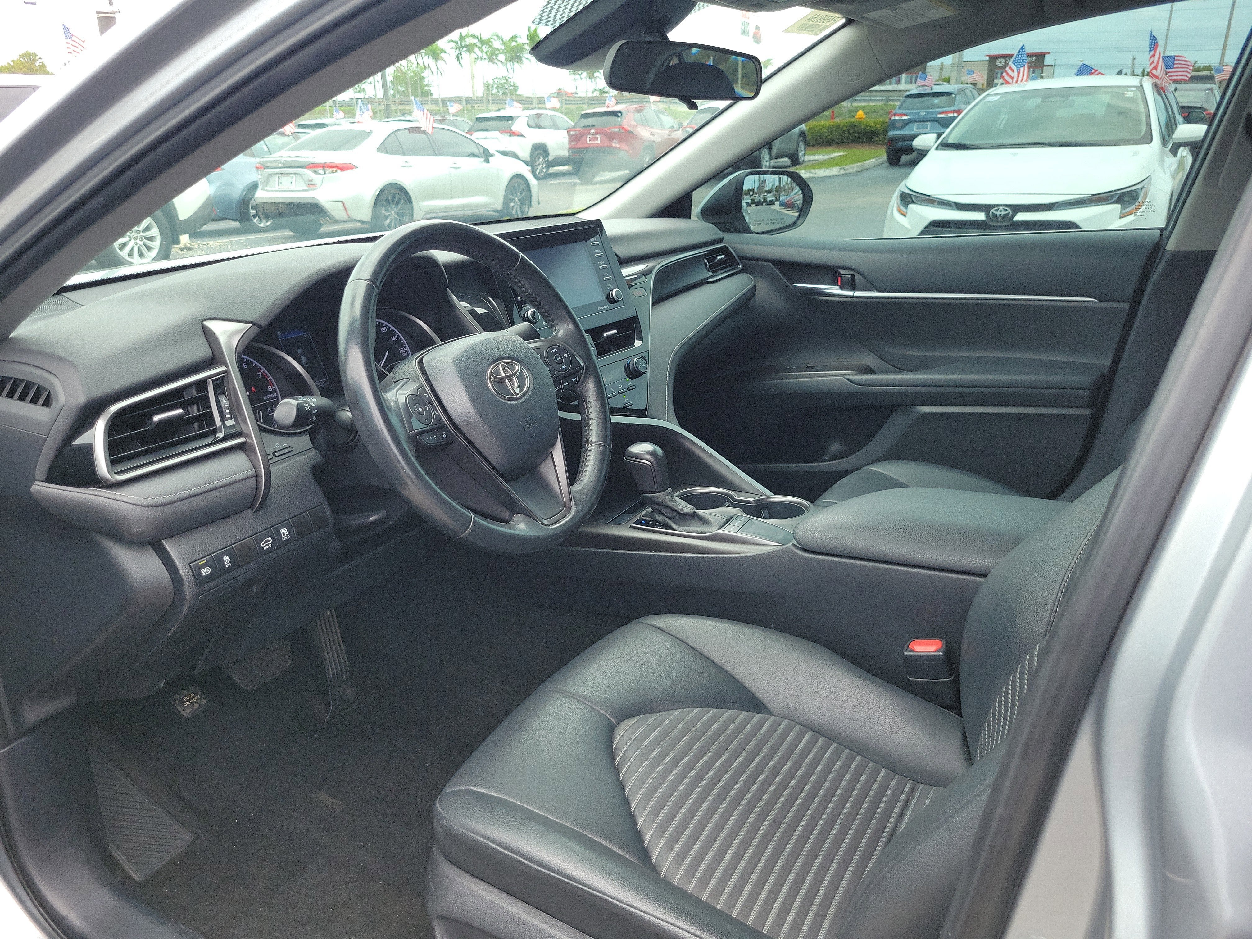 2022 Toyota Camry SE