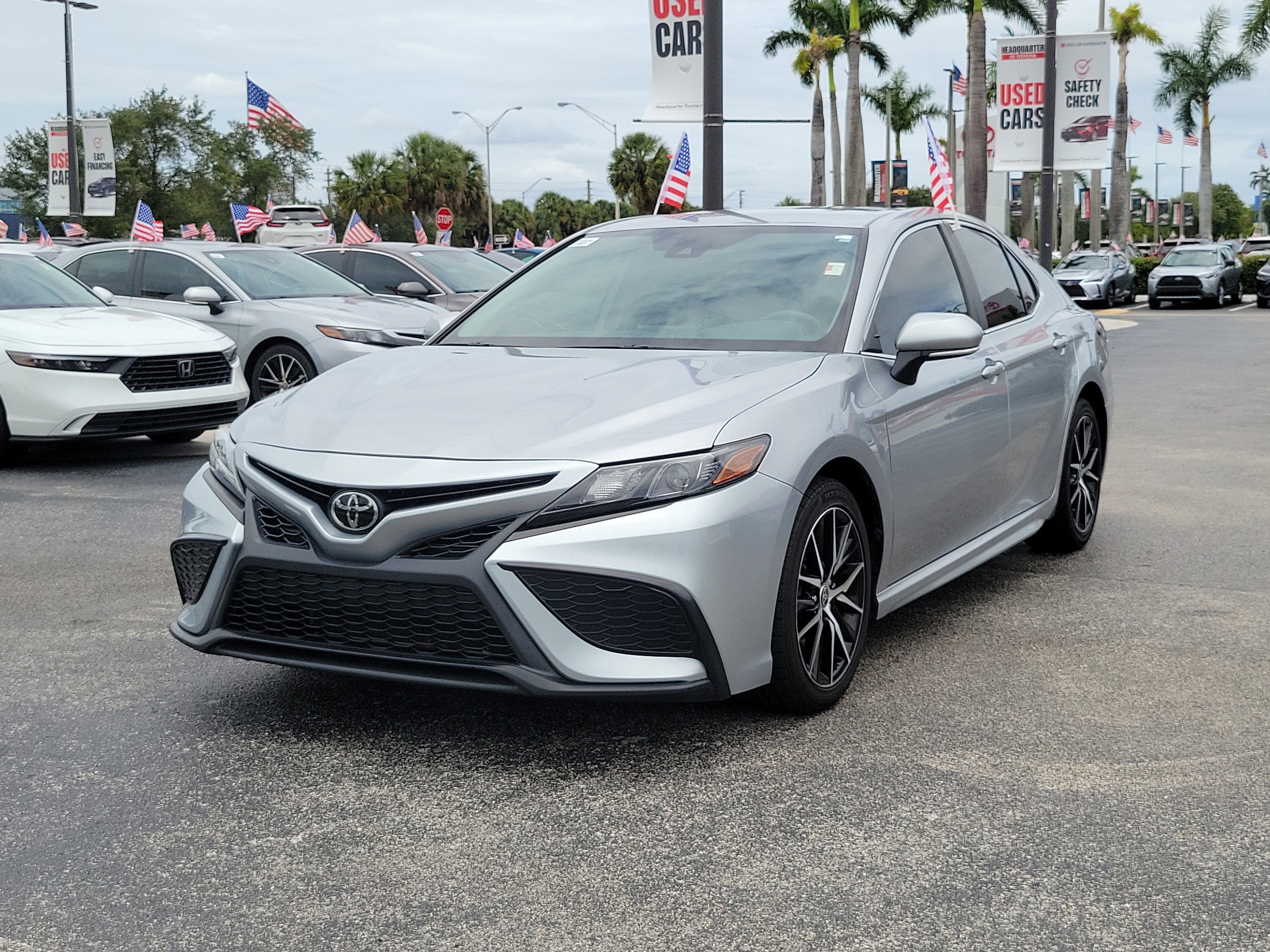 2022 Toyota Camry SE
