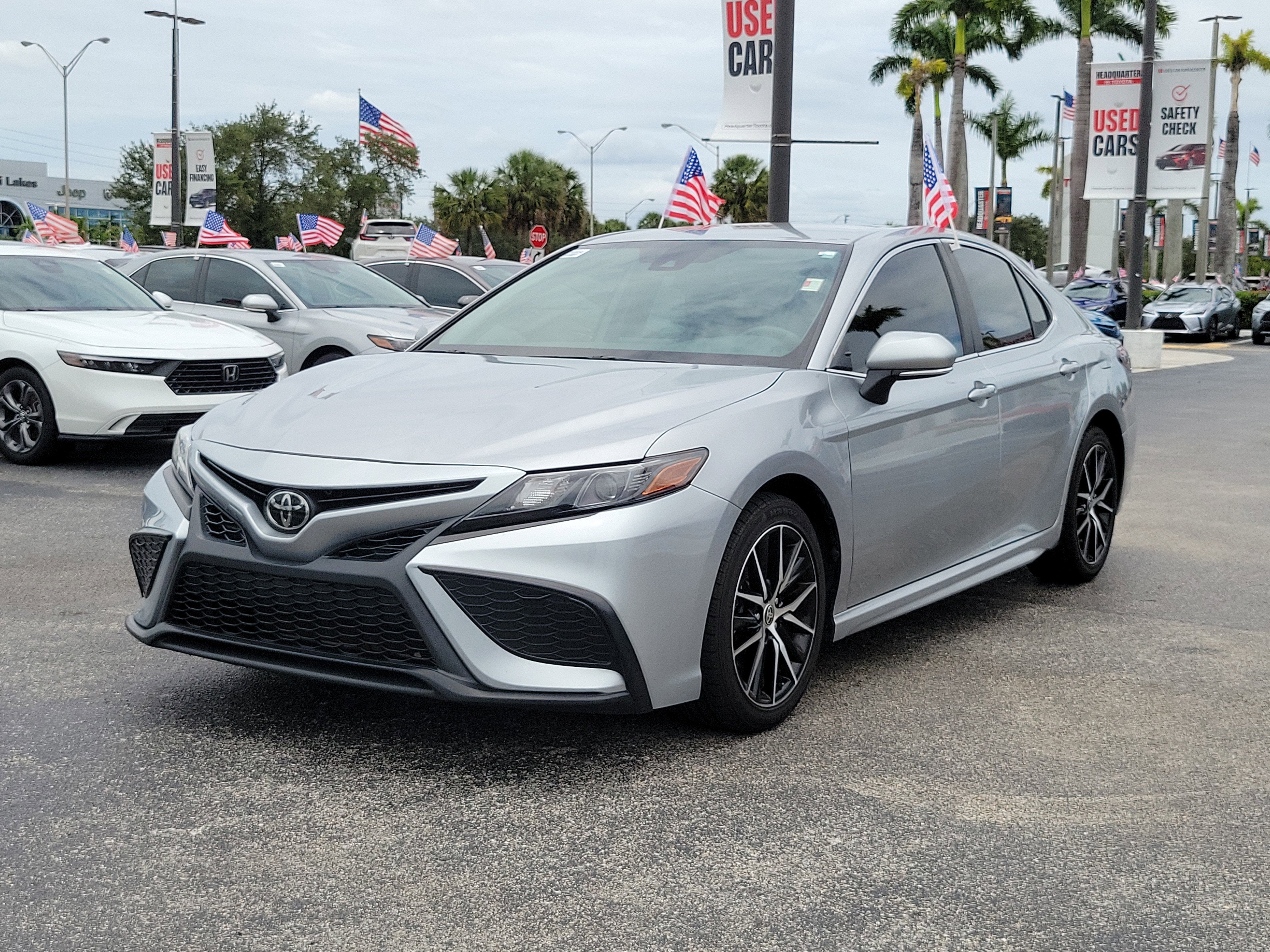 2022 Toyota Camry SE