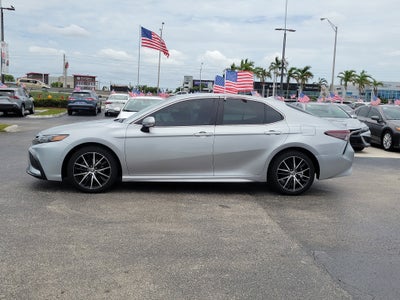 2022 Toyota Camry SE